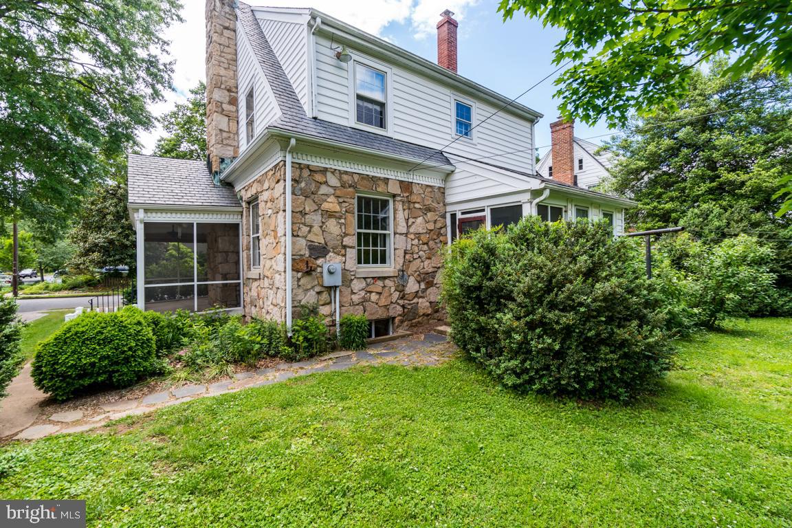 DOWNTOWN FREDERICKSBURG - Residential