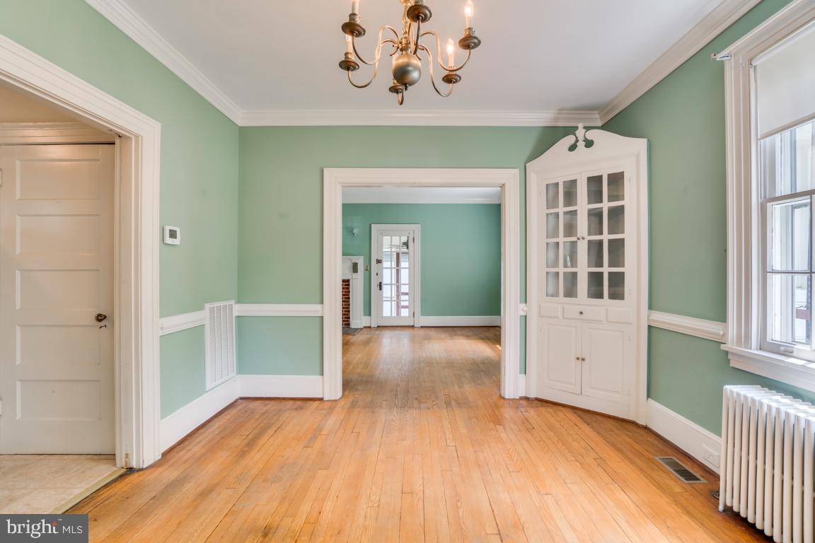 DOWNTOWN FREDERICKSBURG - Residential