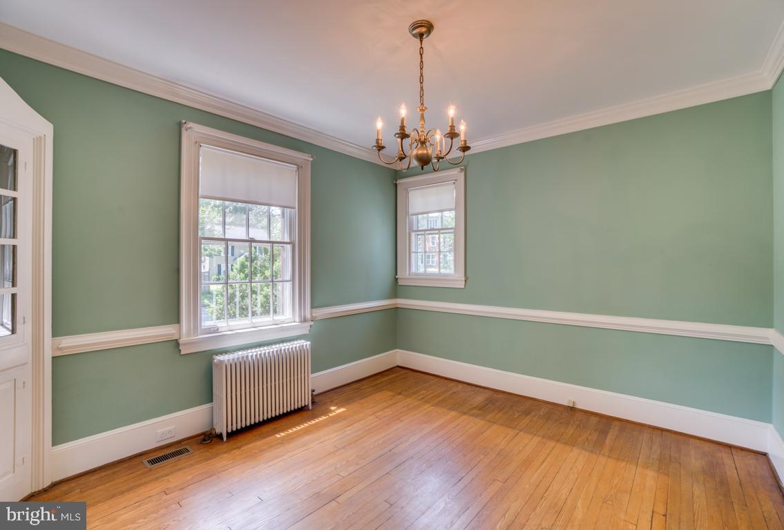 DOWNTOWN FREDERICKSBURG - Residential