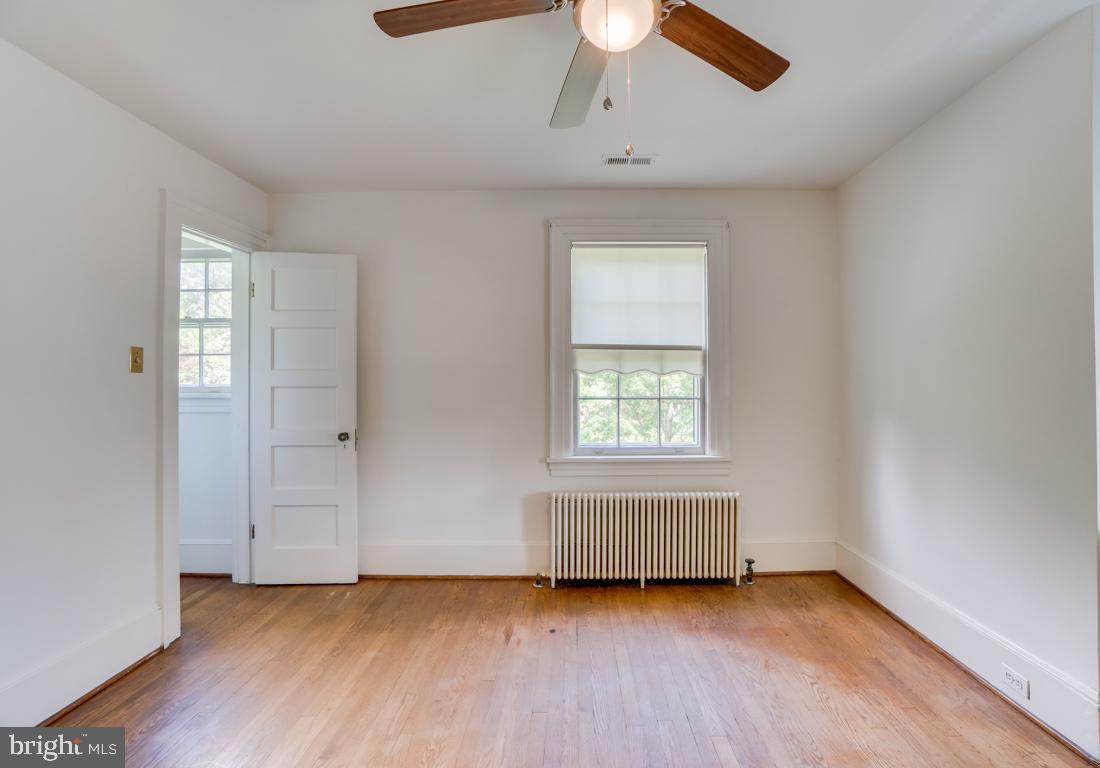 DOWNTOWN FREDERICKSBURG - Residential