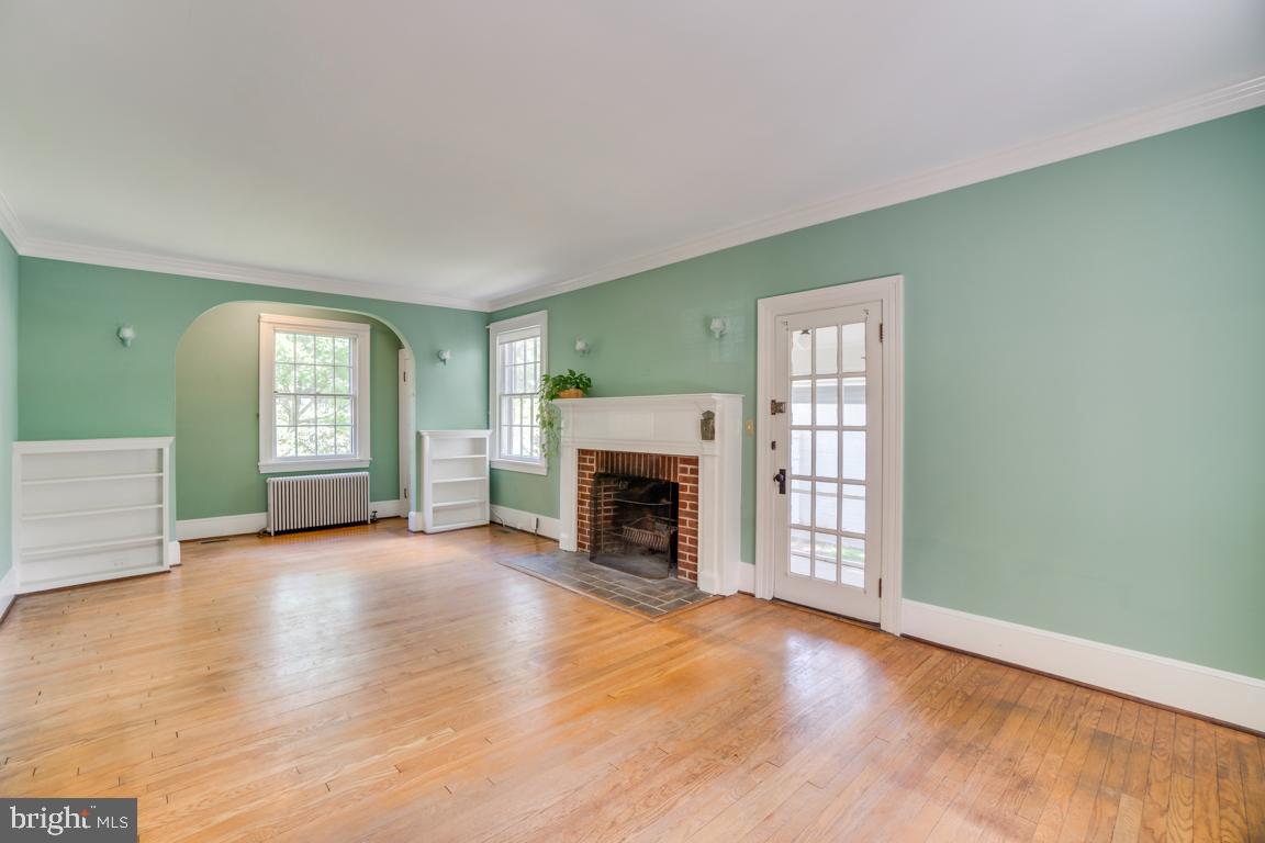 DOWNTOWN FREDERICKSBURG - Residential