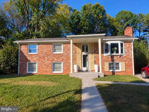 Photo of 14782 - Darbydale Darbydale Avenue, WOODBRIDGE, VA 22193 (MLS # VAPW2133428)