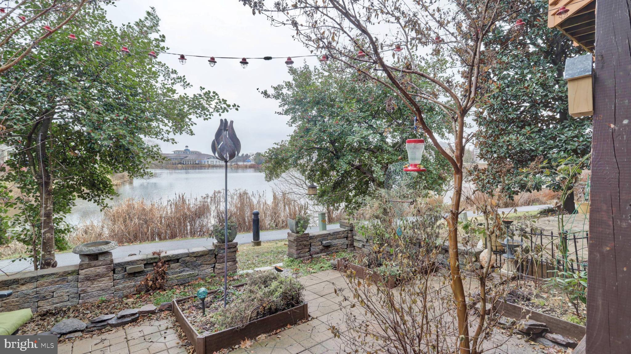 ASHBURN VILLAGE - Residential Lease