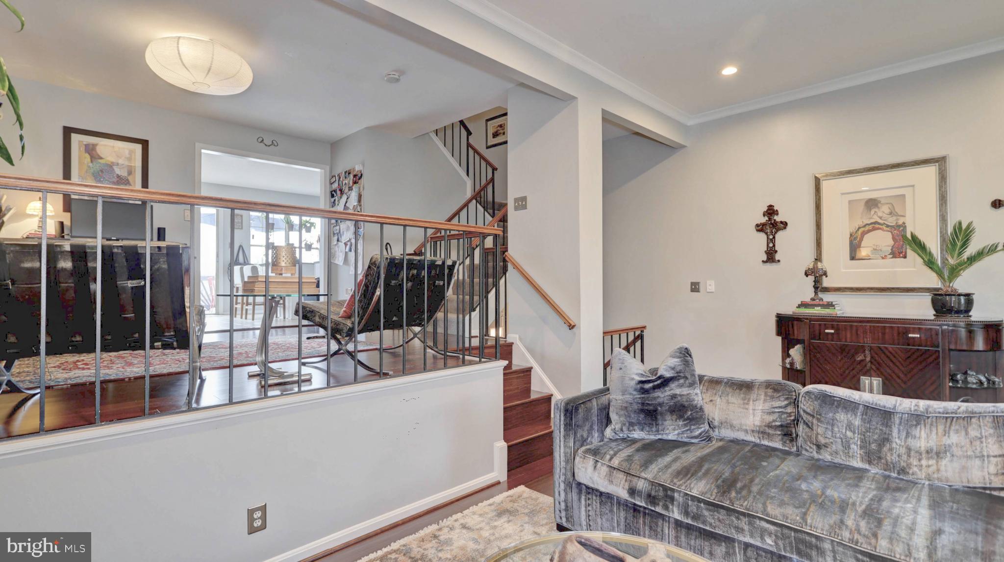 ASHBURN VILLAGE - Residential Lease