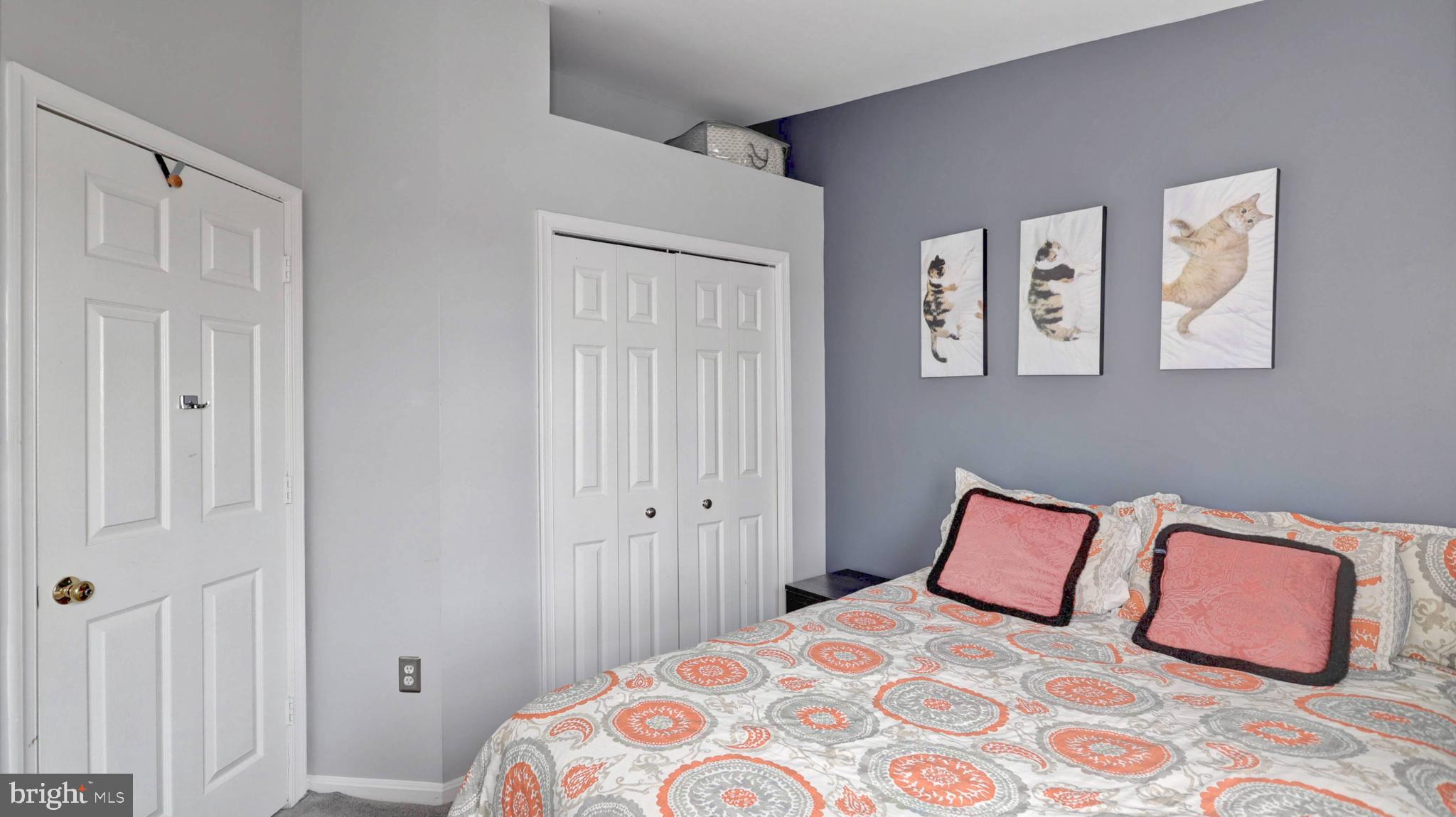 ASHBURN VILLAGE - Residential Lease