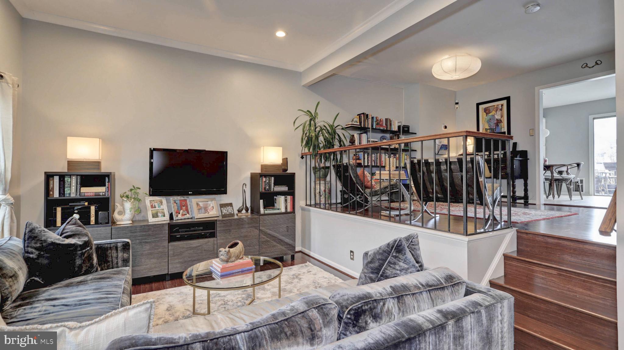 ASHBURN VILLAGE - Residential Lease