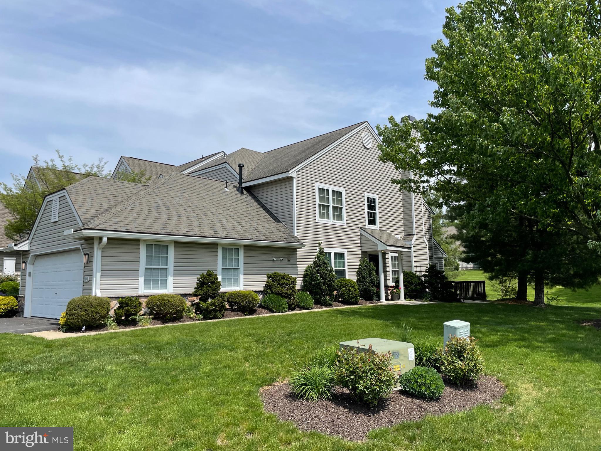 SPRING RIDGE - Residential