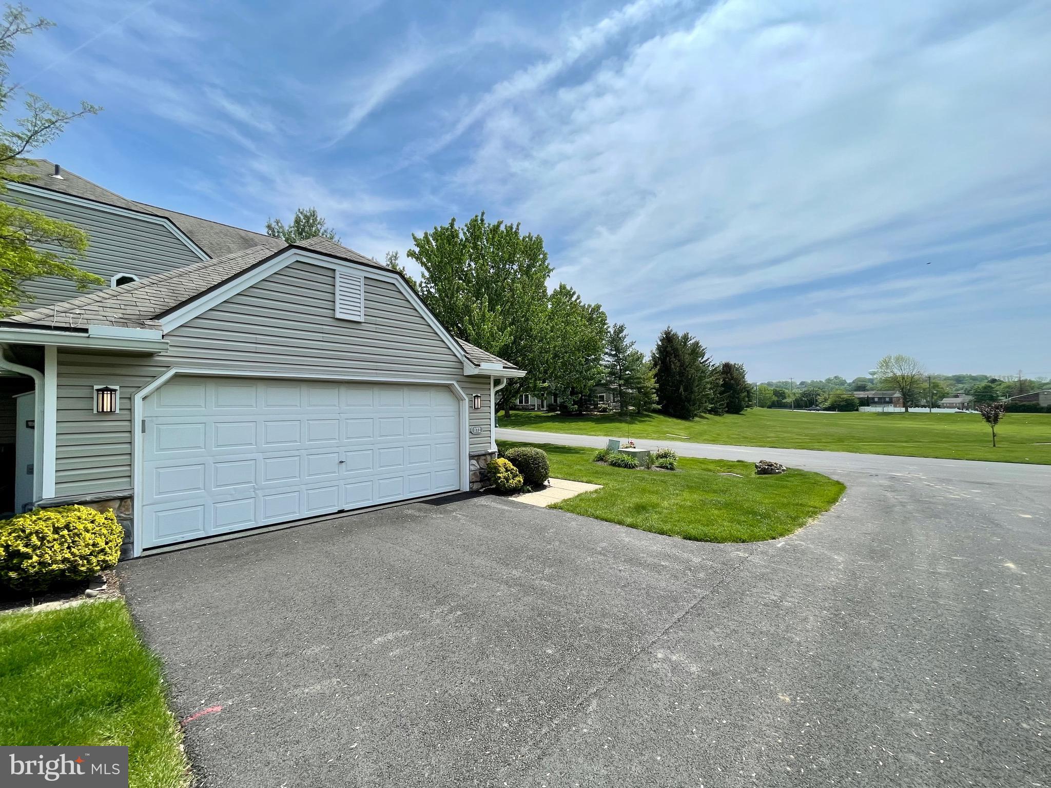 SPRING RIDGE - Residential