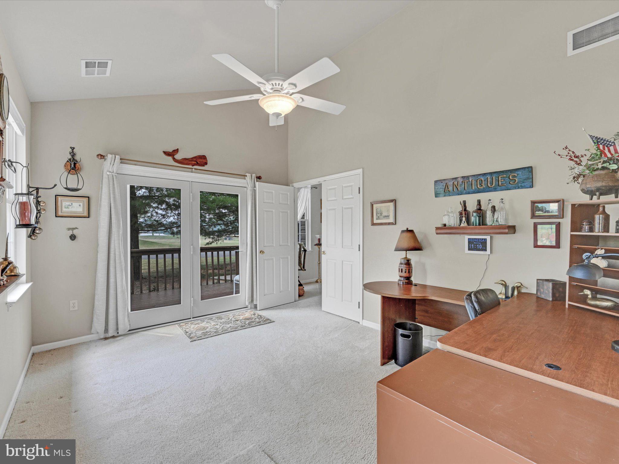 SPRING RIDGE - Residential