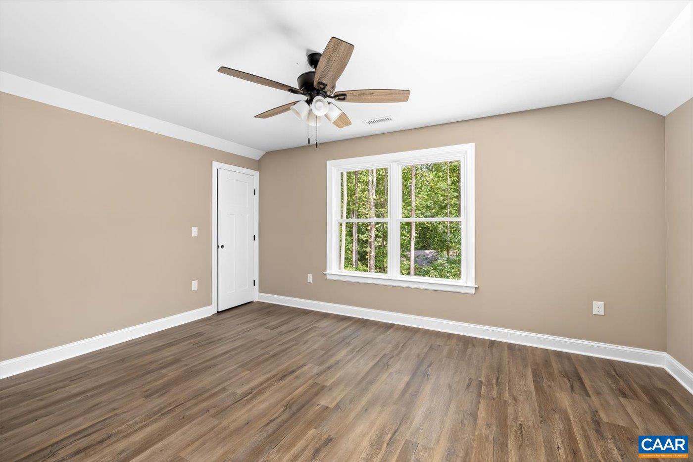 EAGLES COVE - Residential