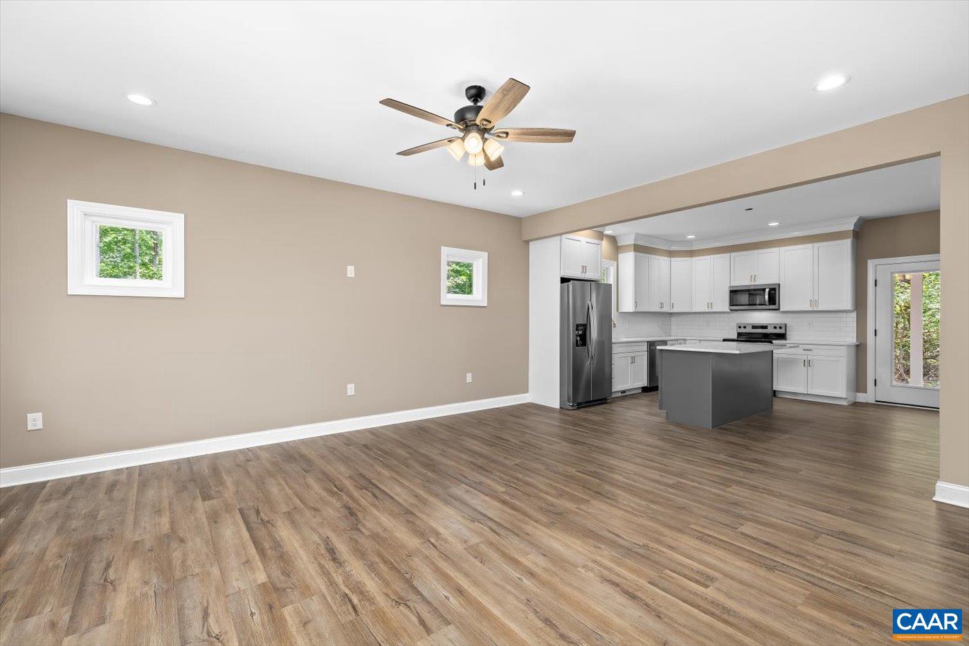 EAGLES COVE - Residential