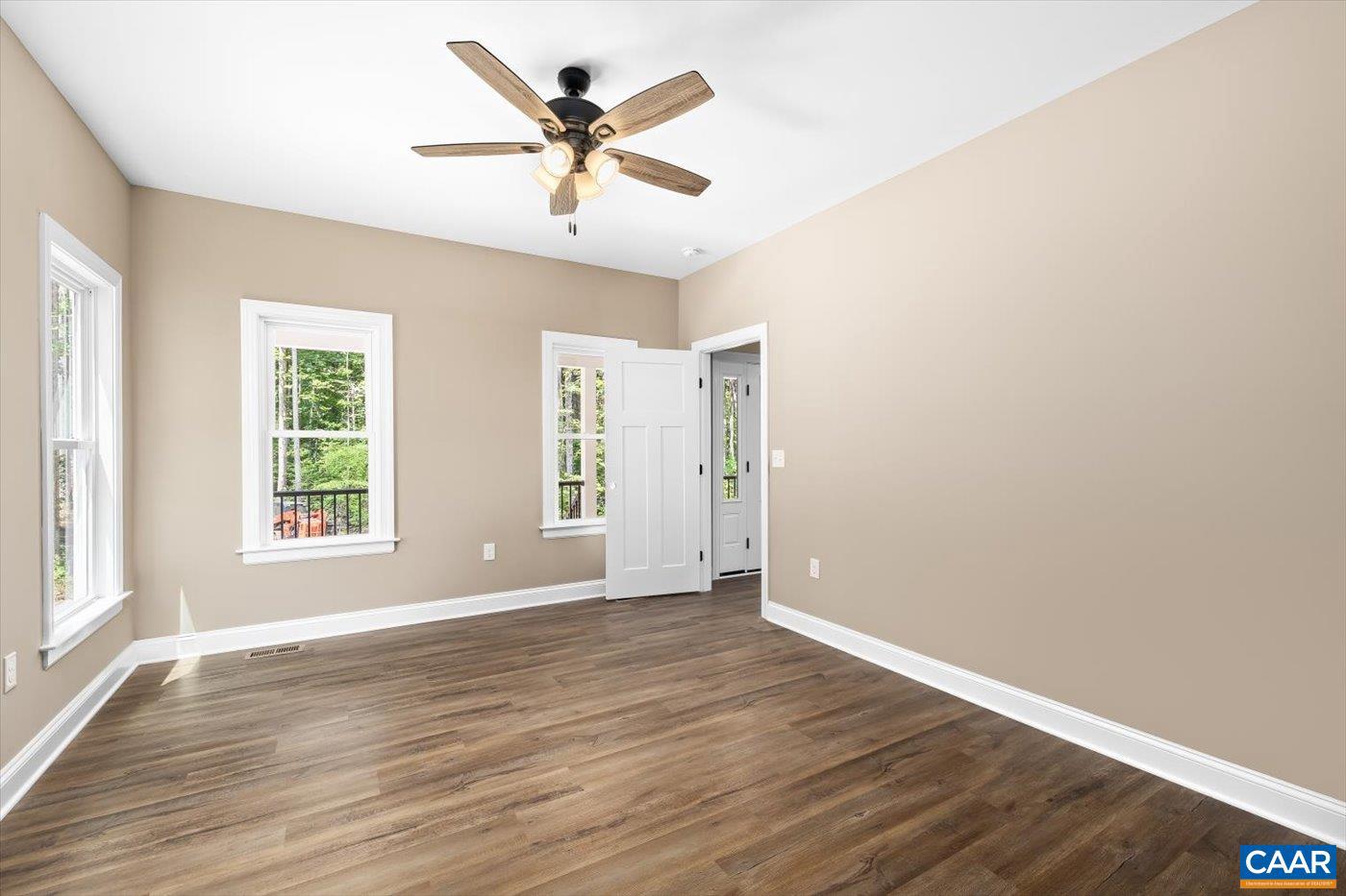 EAGLES COVE - Residential