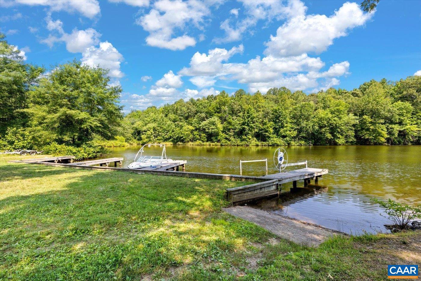 EAGLES COVE - Residential