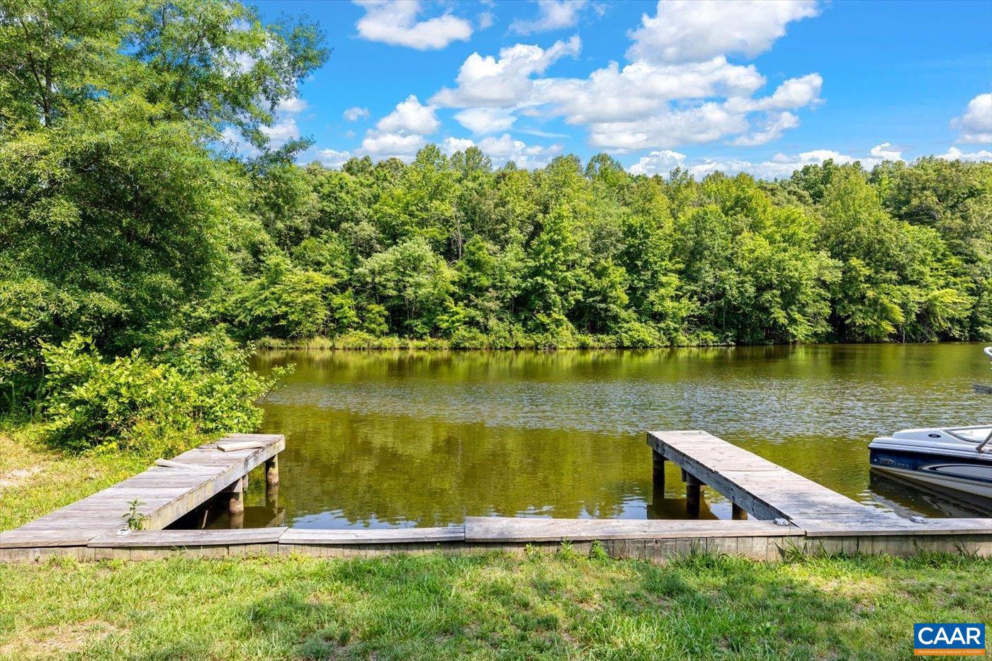 EAGLES COVE - Residential