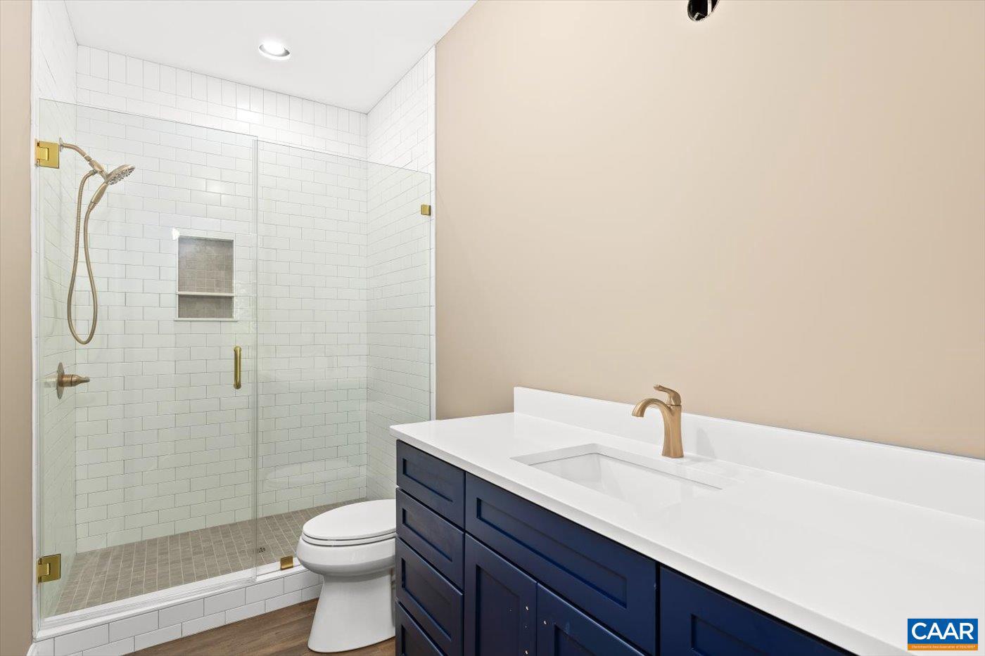 EAGLES COVE - Residential