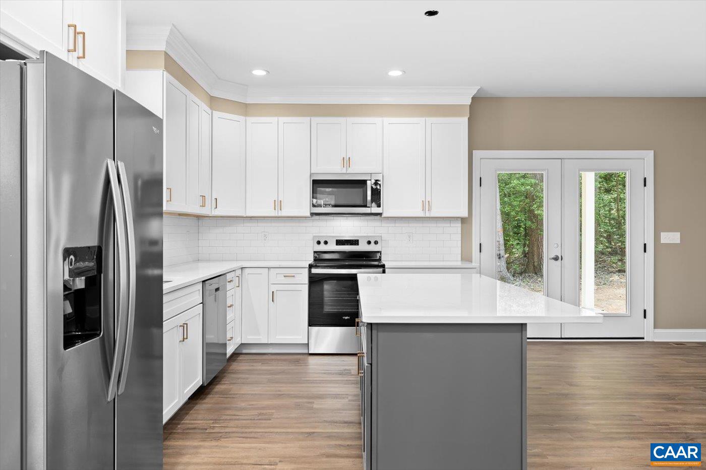 EAGLES COVE - Residential