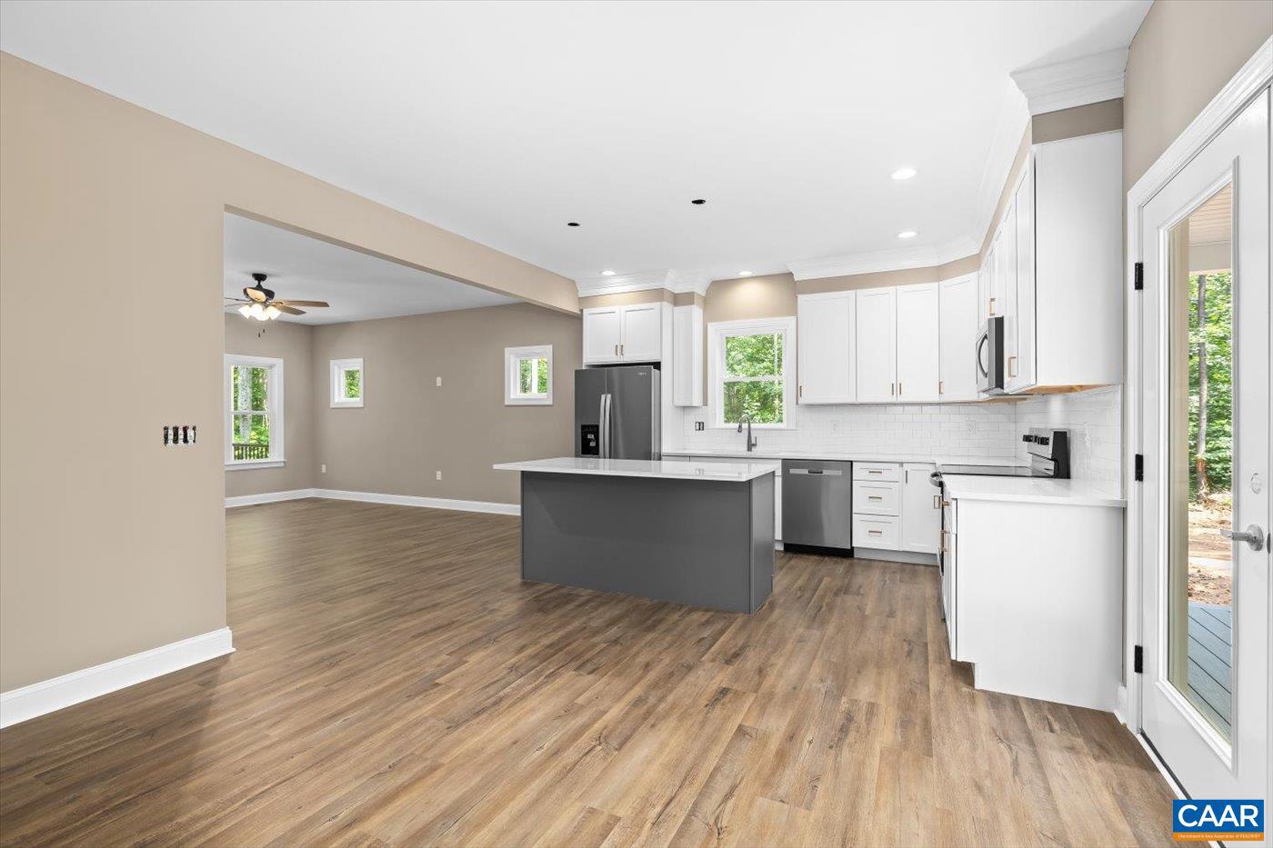 EAGLES COVE - Residential