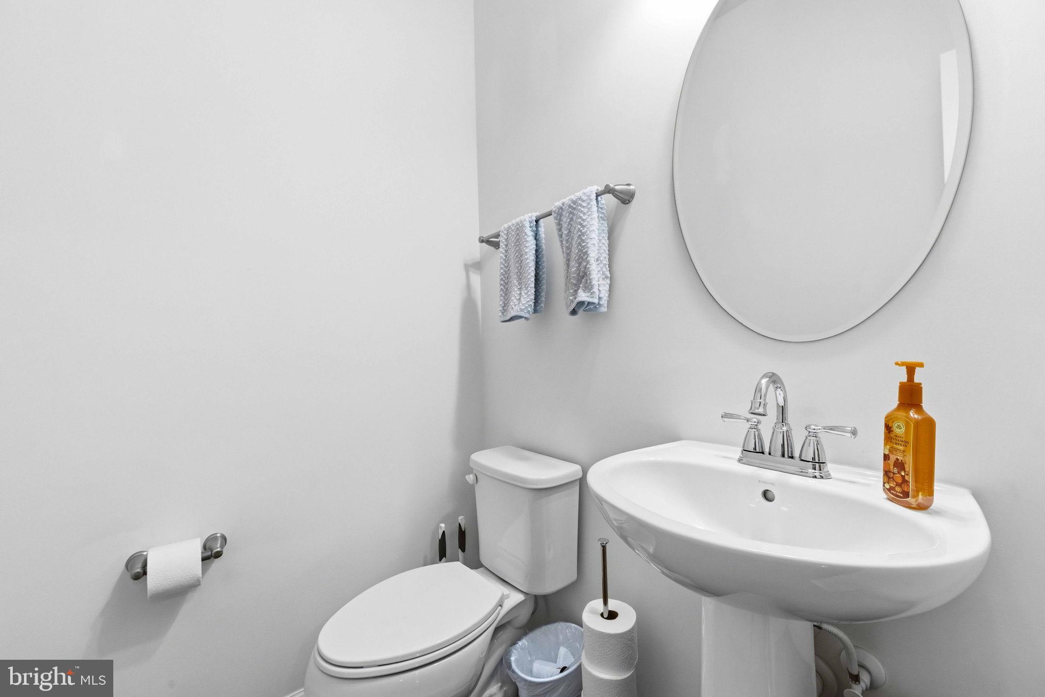 CREEKSIDE VILLAGE AT TANYARD SPRINGS - Residential