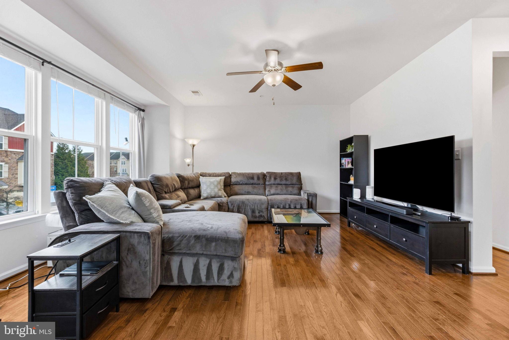 CREEKSIDE VILLAGE AT TANYARD SPRINGS - Residential