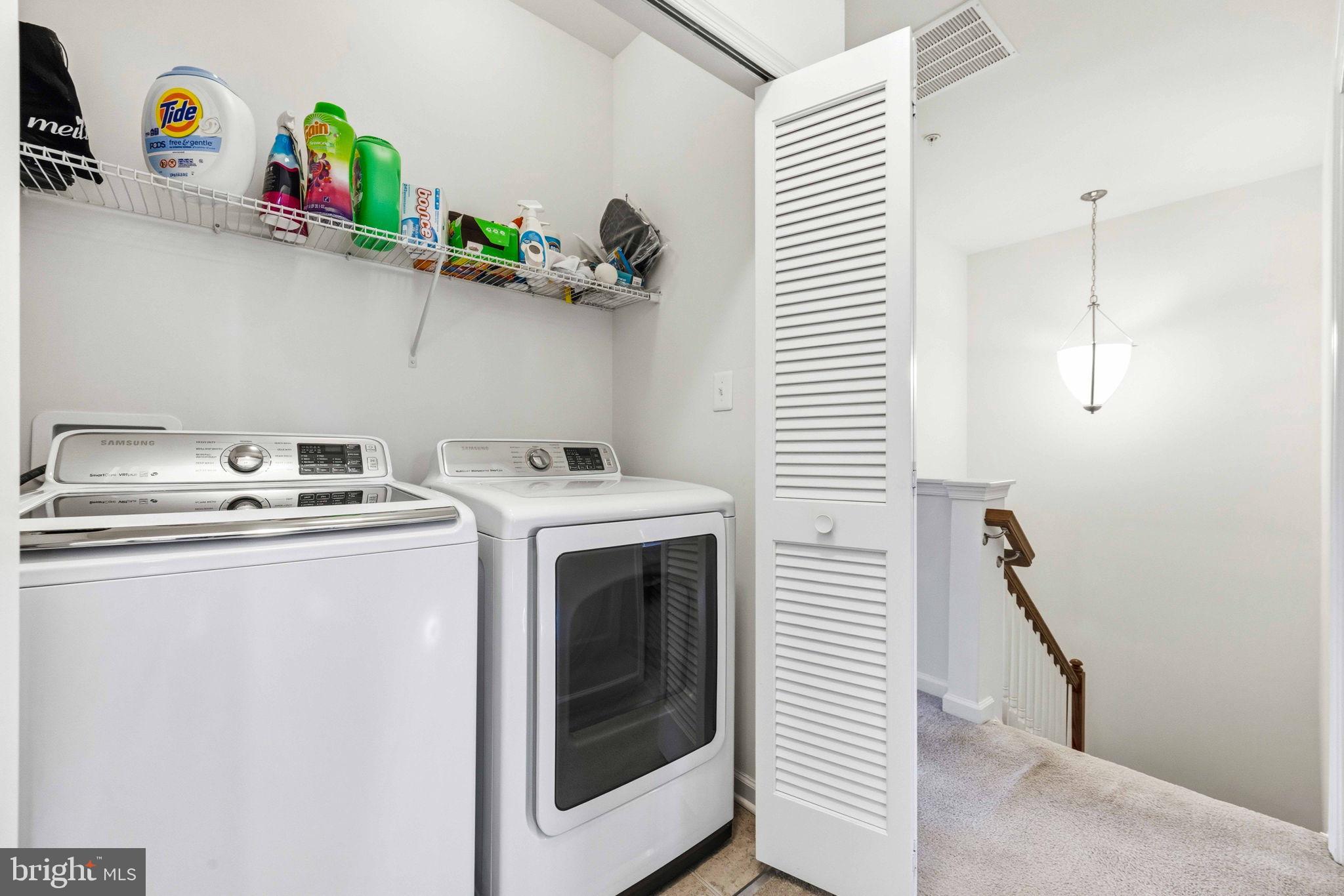 CREEKSIDE VILLAGE AT TANYARD SPRINGS - Residential