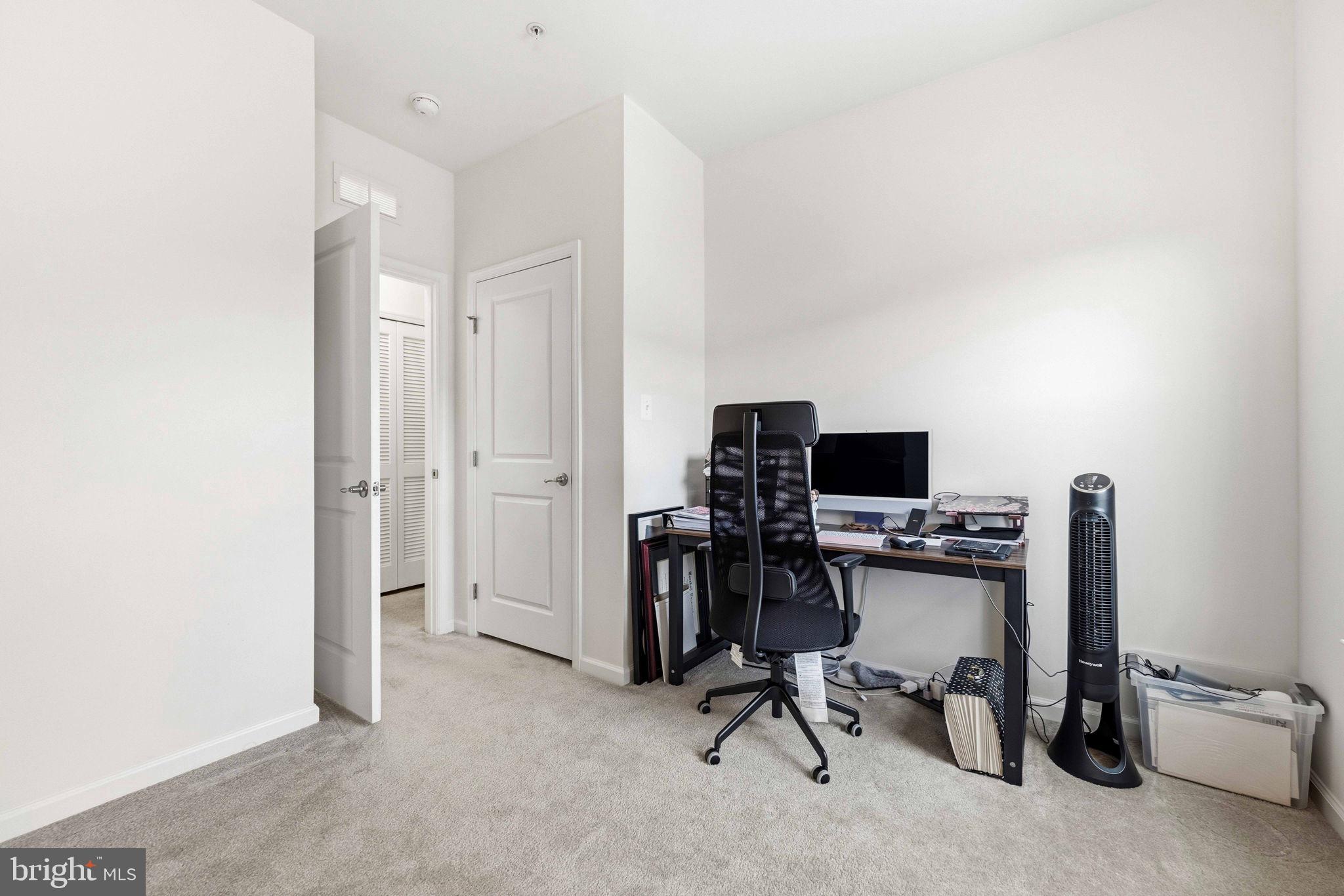 CREEKSIDE VILLAGE AT TANYARD SPRINGS - Residential