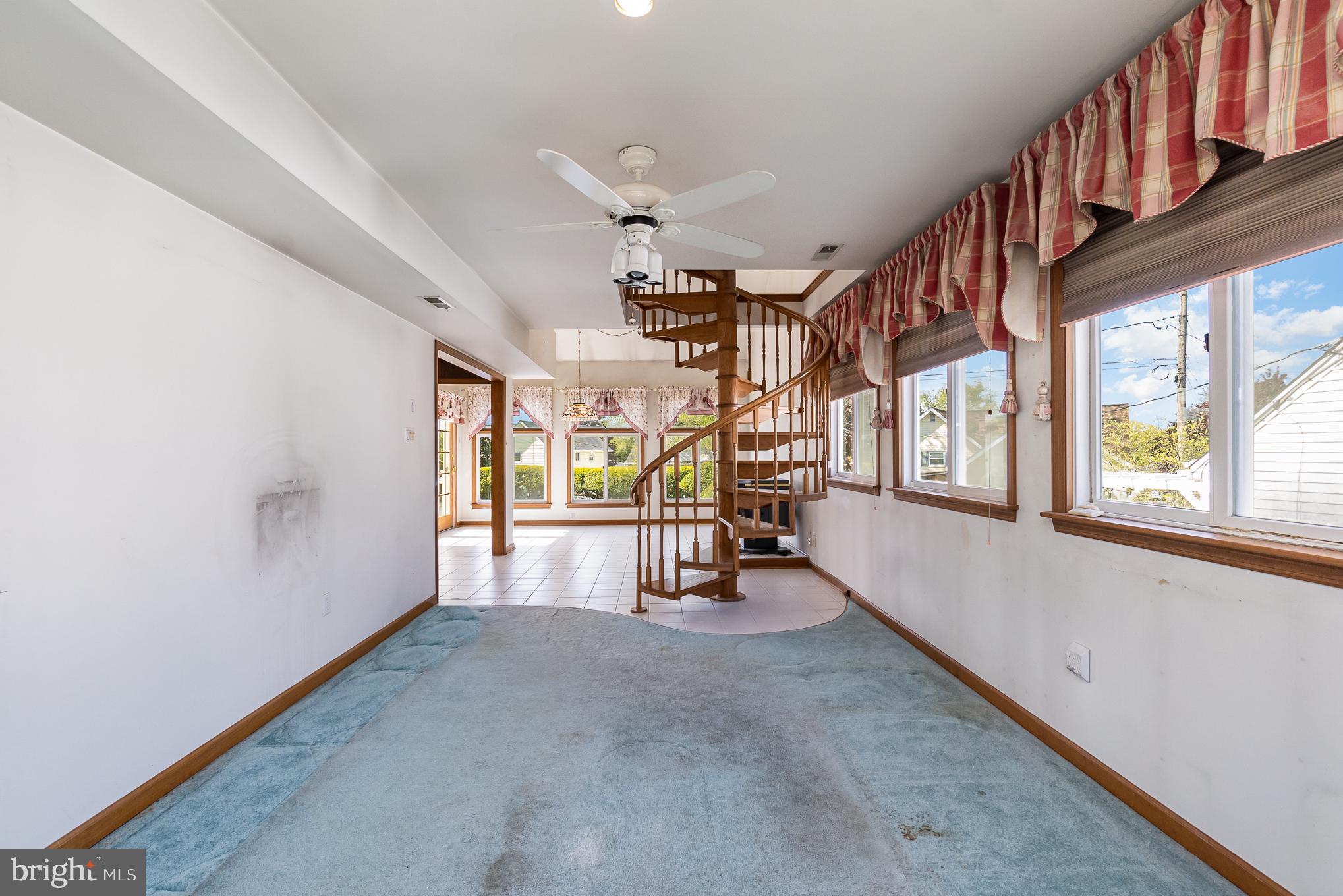 PERRY HALL ESTATES - Residential