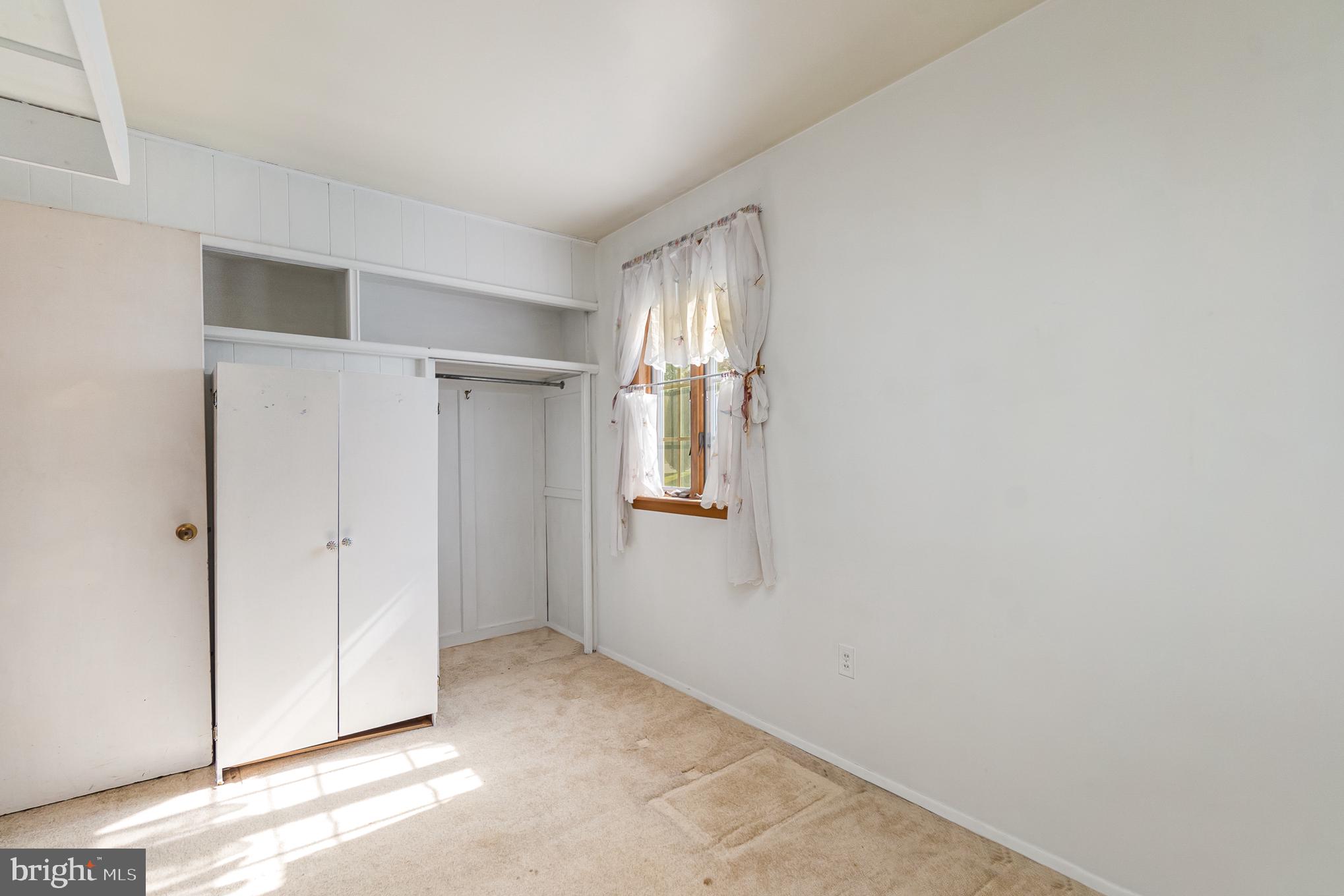 PERRY HALL ESTATES - Residential