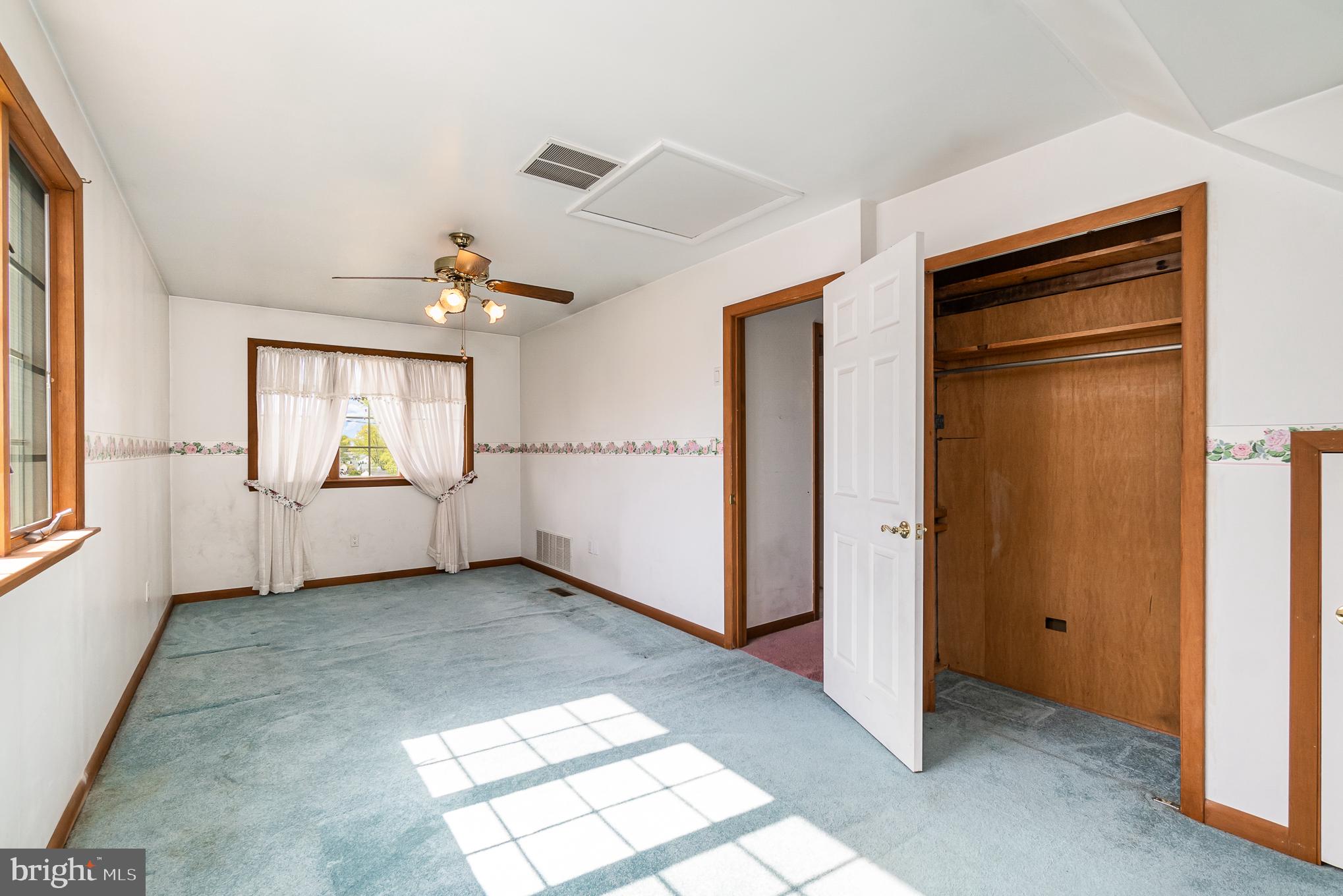 PERRY HALL ESTATES - Residential