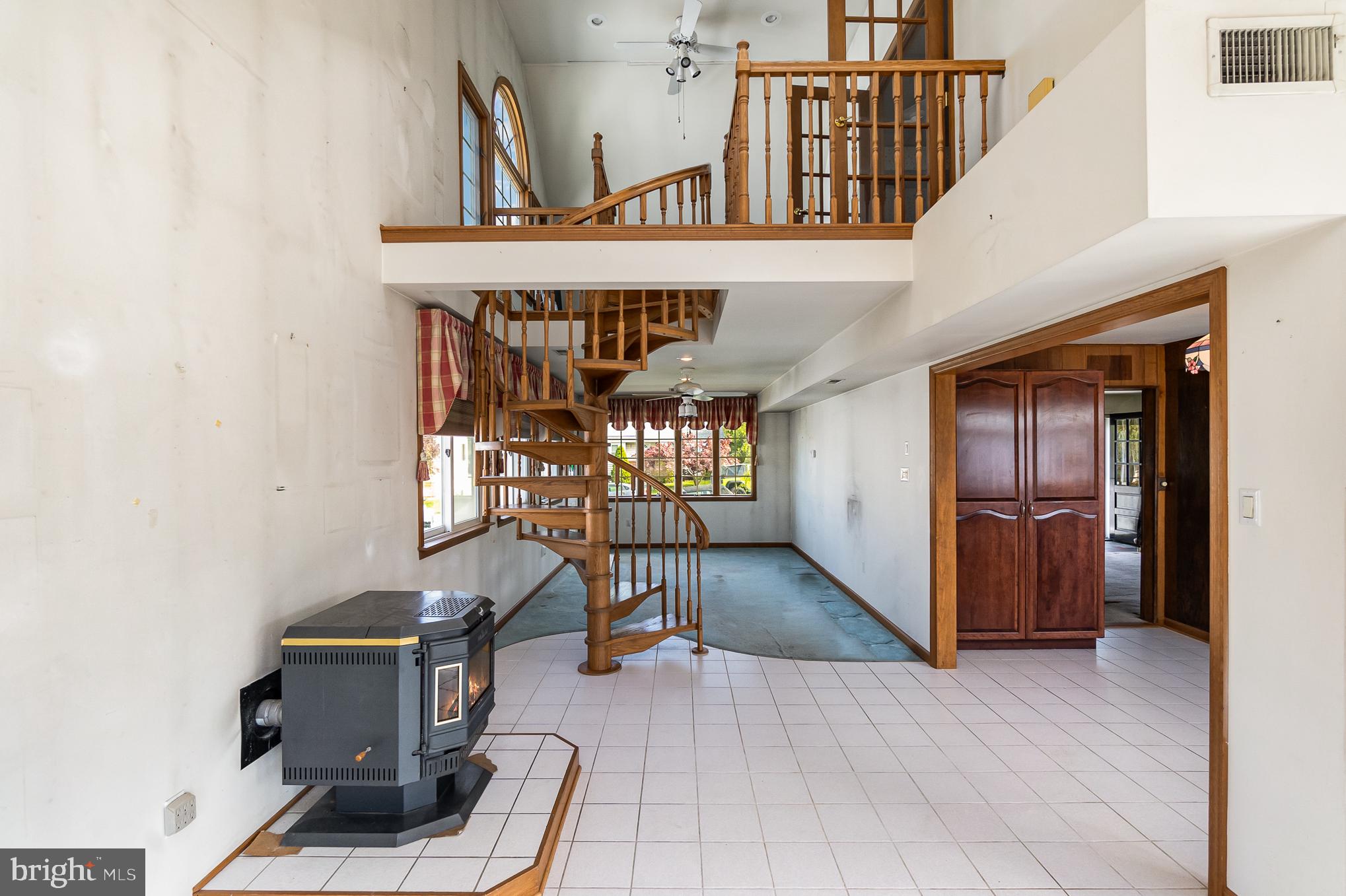 PERRY HALL ESTATES - Residential