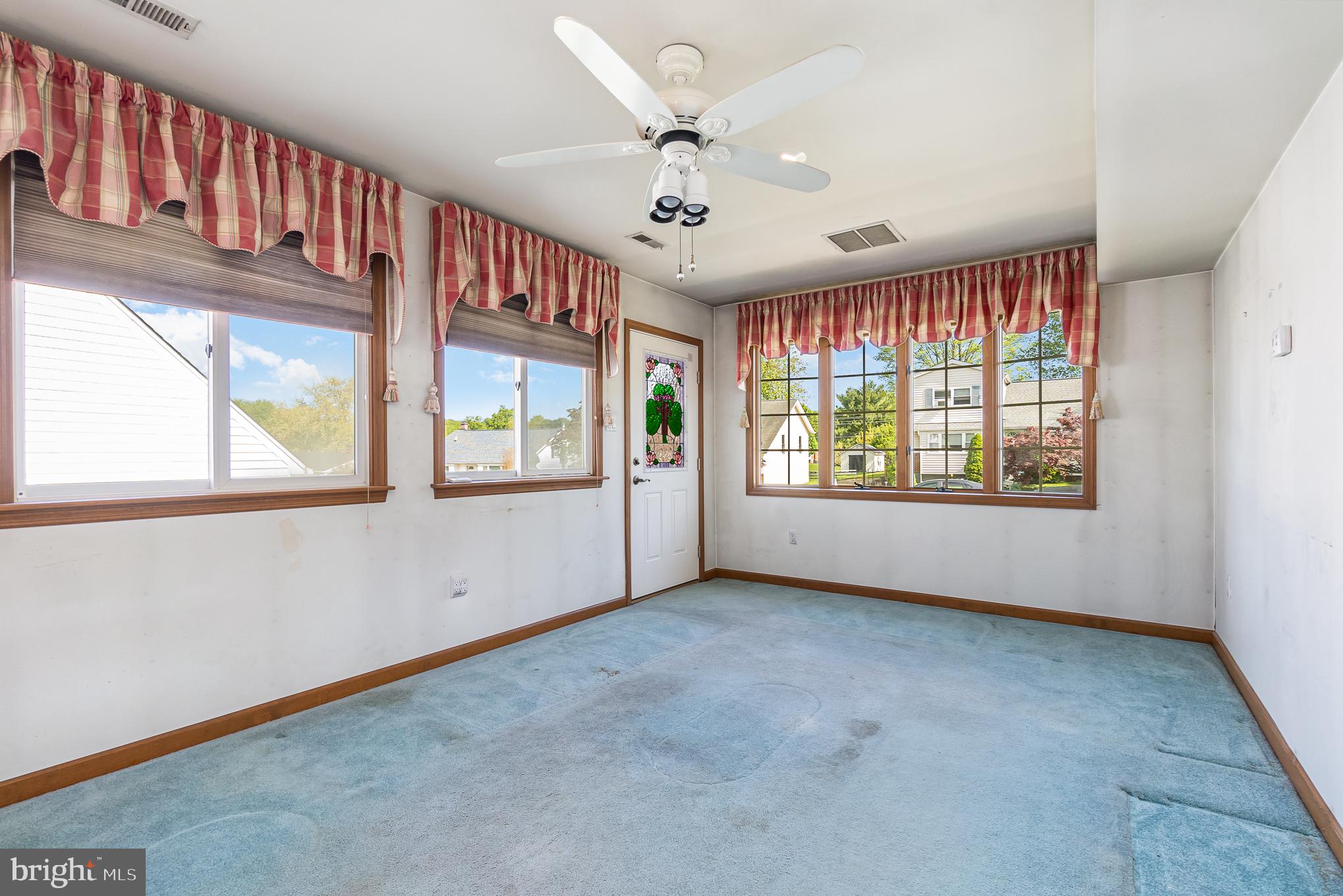 PERRY HALL ESTATES - Residential