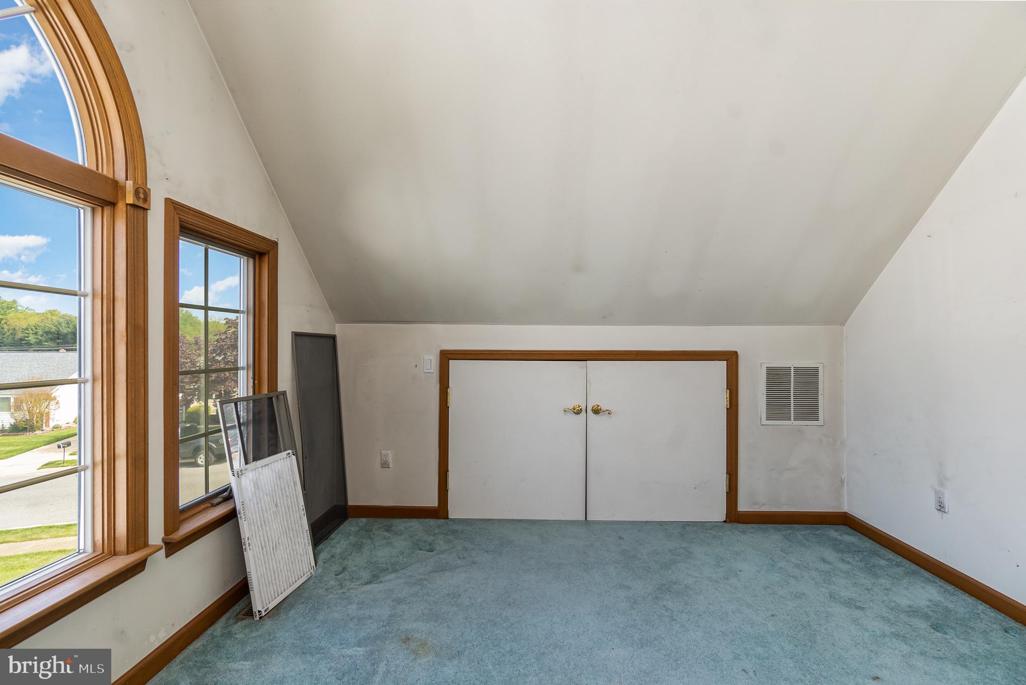 PERRY HALL ESTATES - Residential