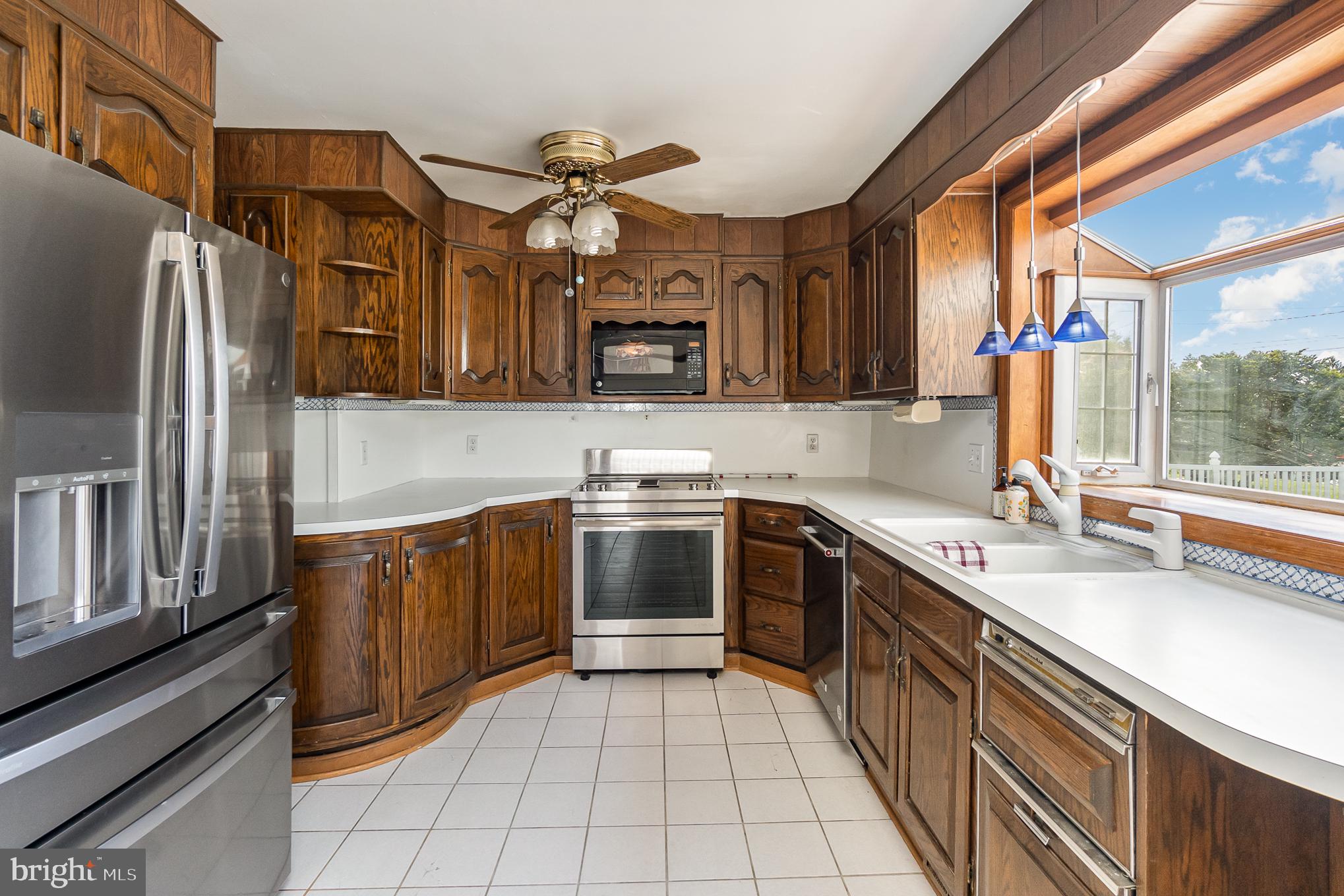 PERRY HALL ESTATES - Residential