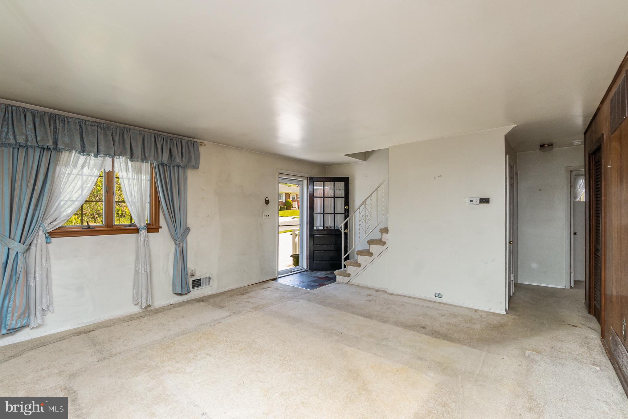 PERRY HALL ESTATES - Residential