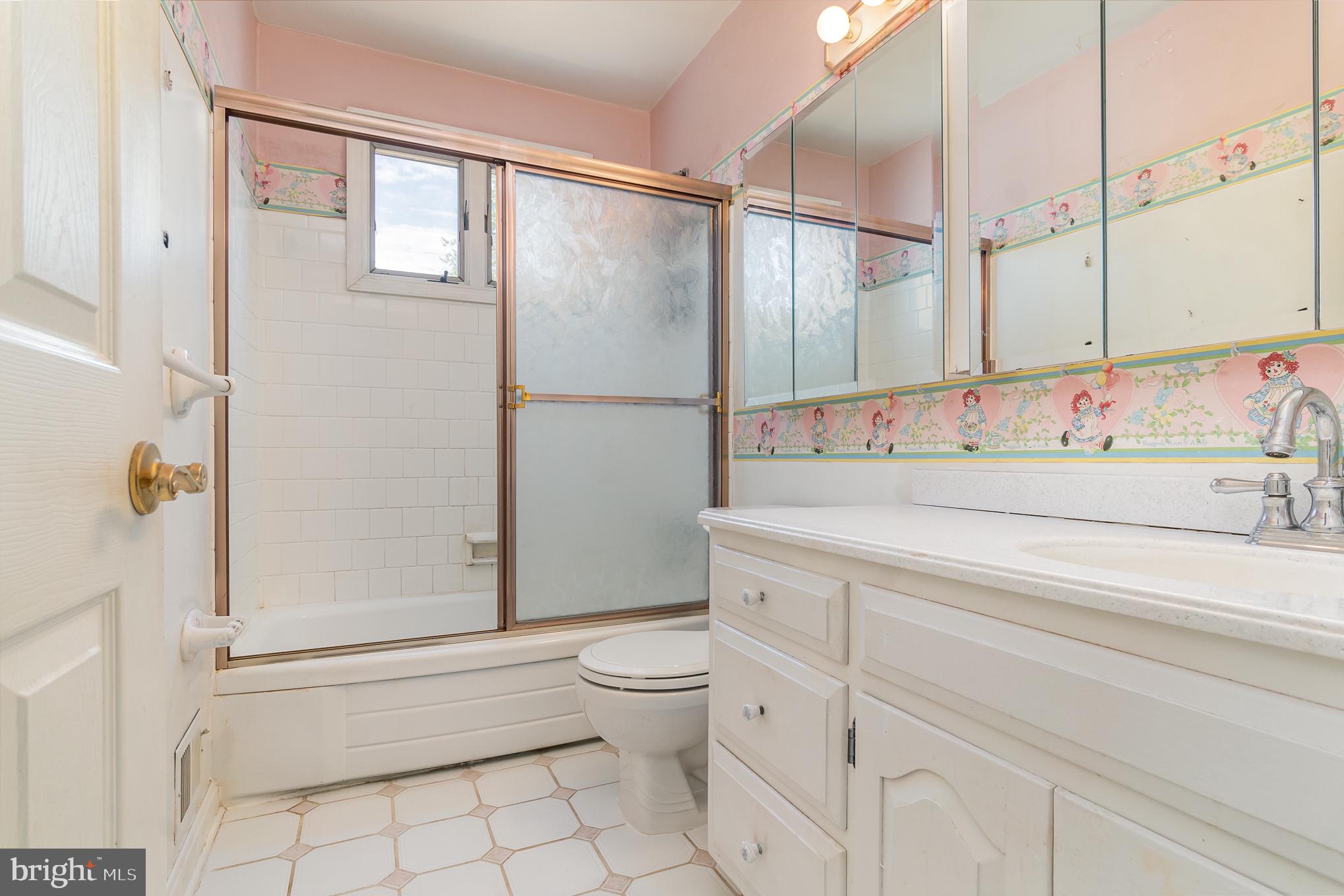 PERRY HALL ESTATES - Residential