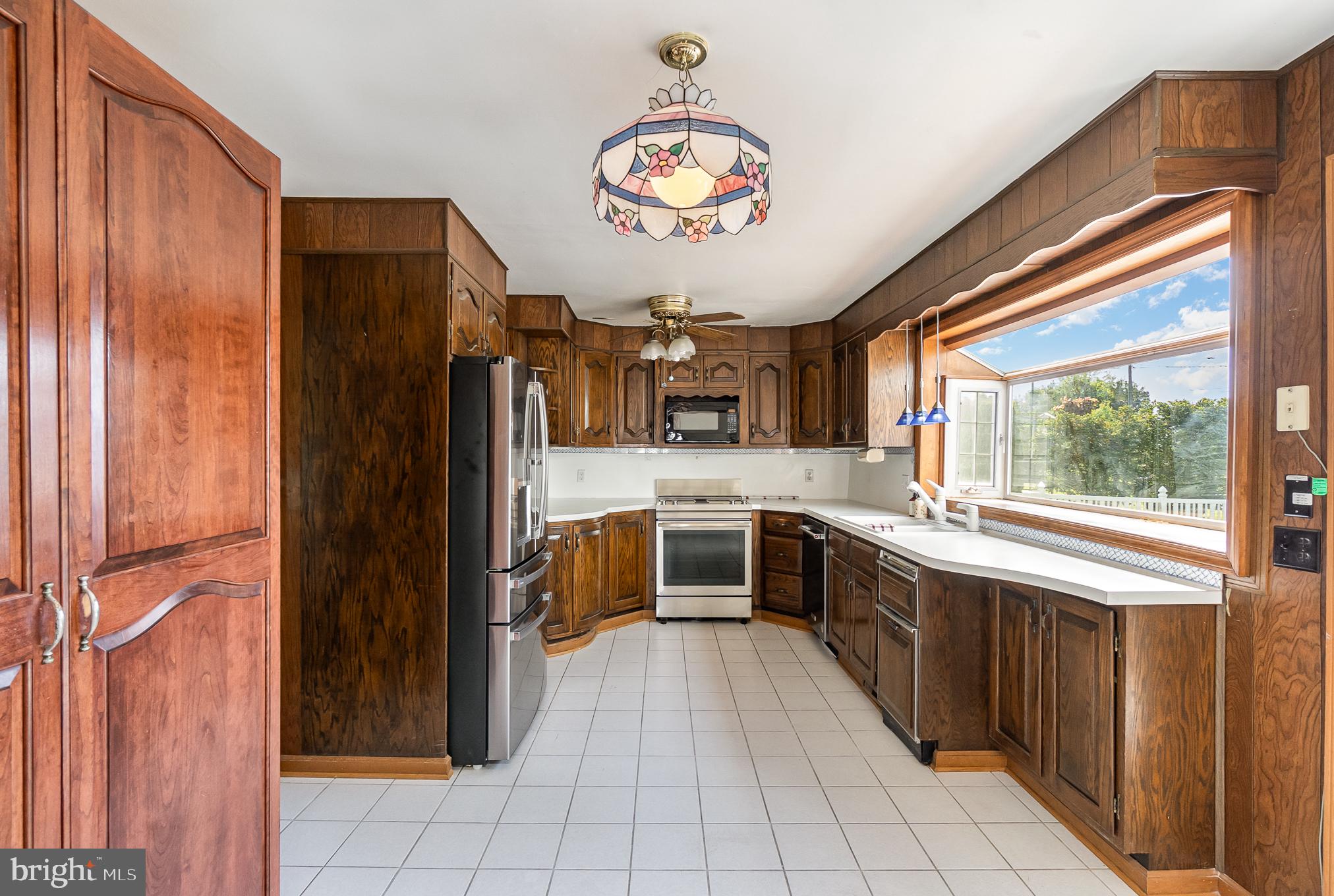 PERRY HALL ESTATES - Residential