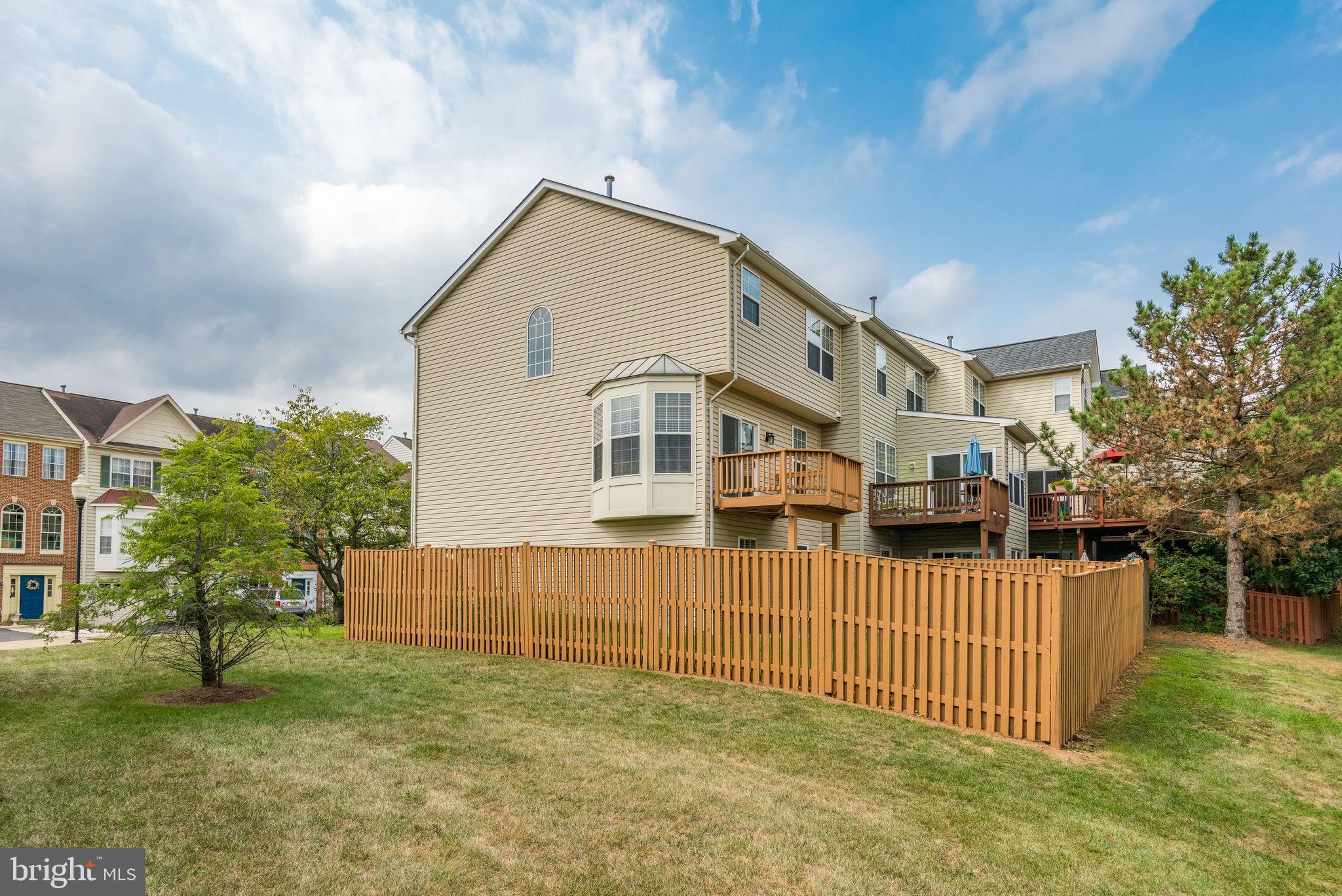 ASHBURN VILLAGE - Residential Lease