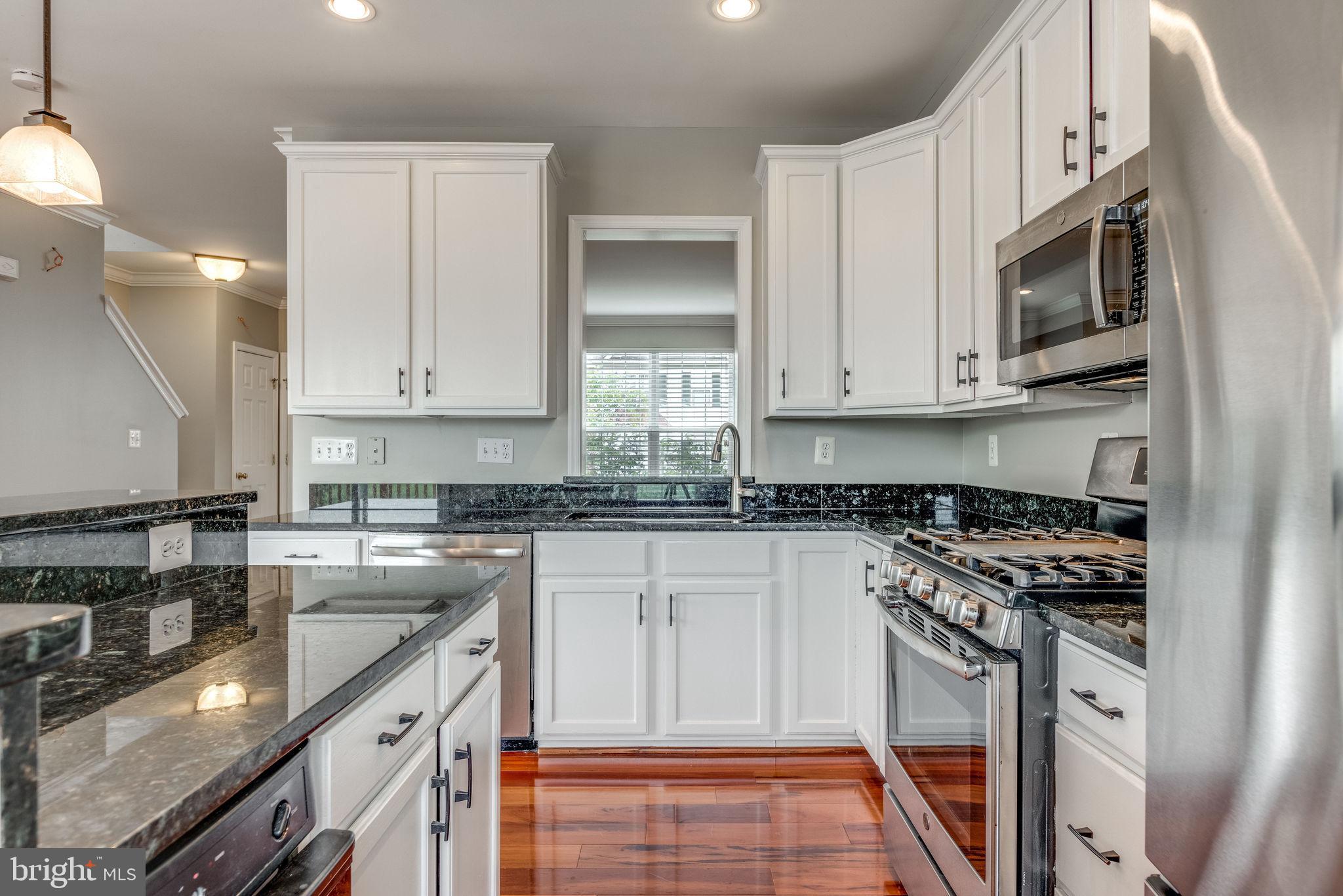 ASHBURN VILLAGE - Residential Lease