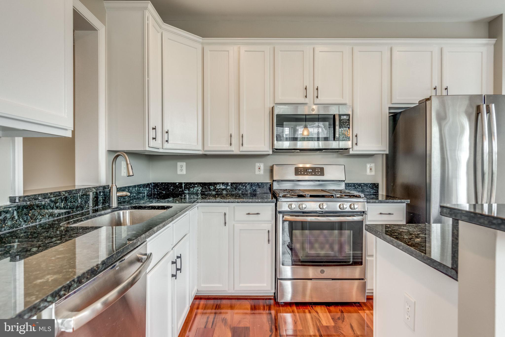 ASHBURN VILLAGE - Residential Lease