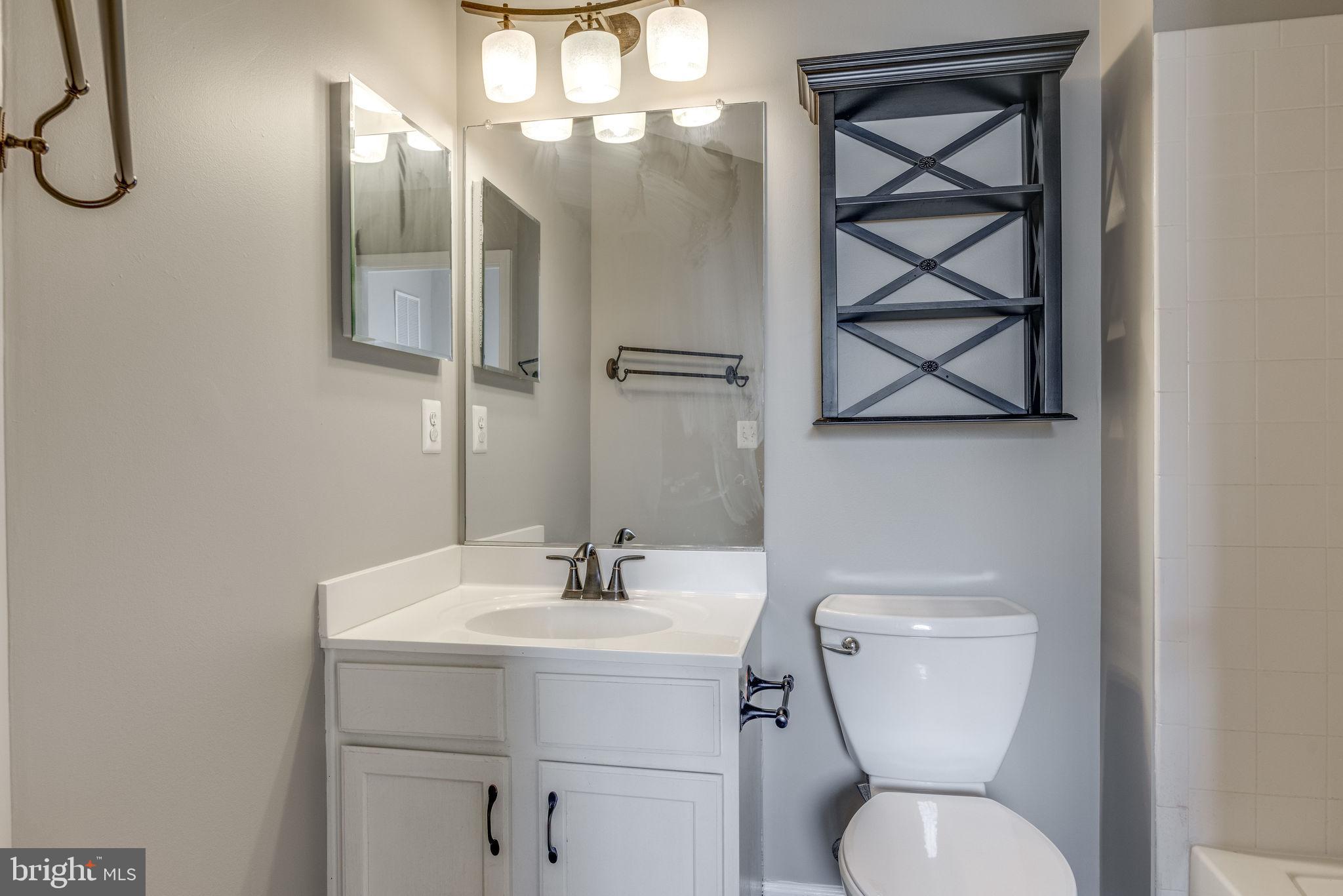 ASHBURN VILLAGE - Residential Lease