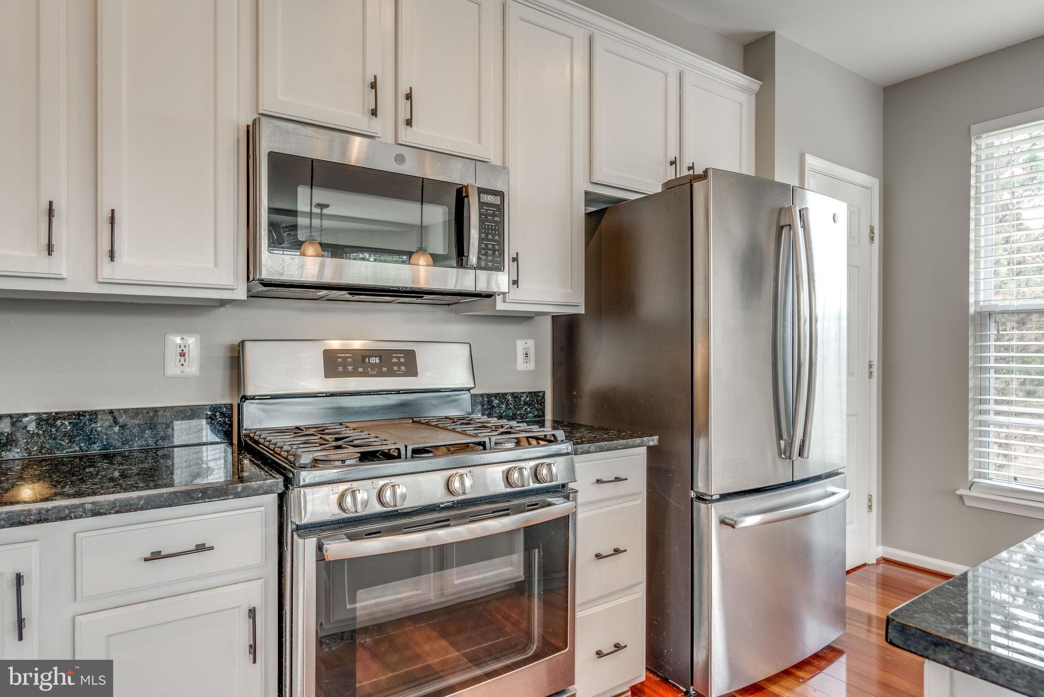 ASHBURN VILLAGE - Residential Lease