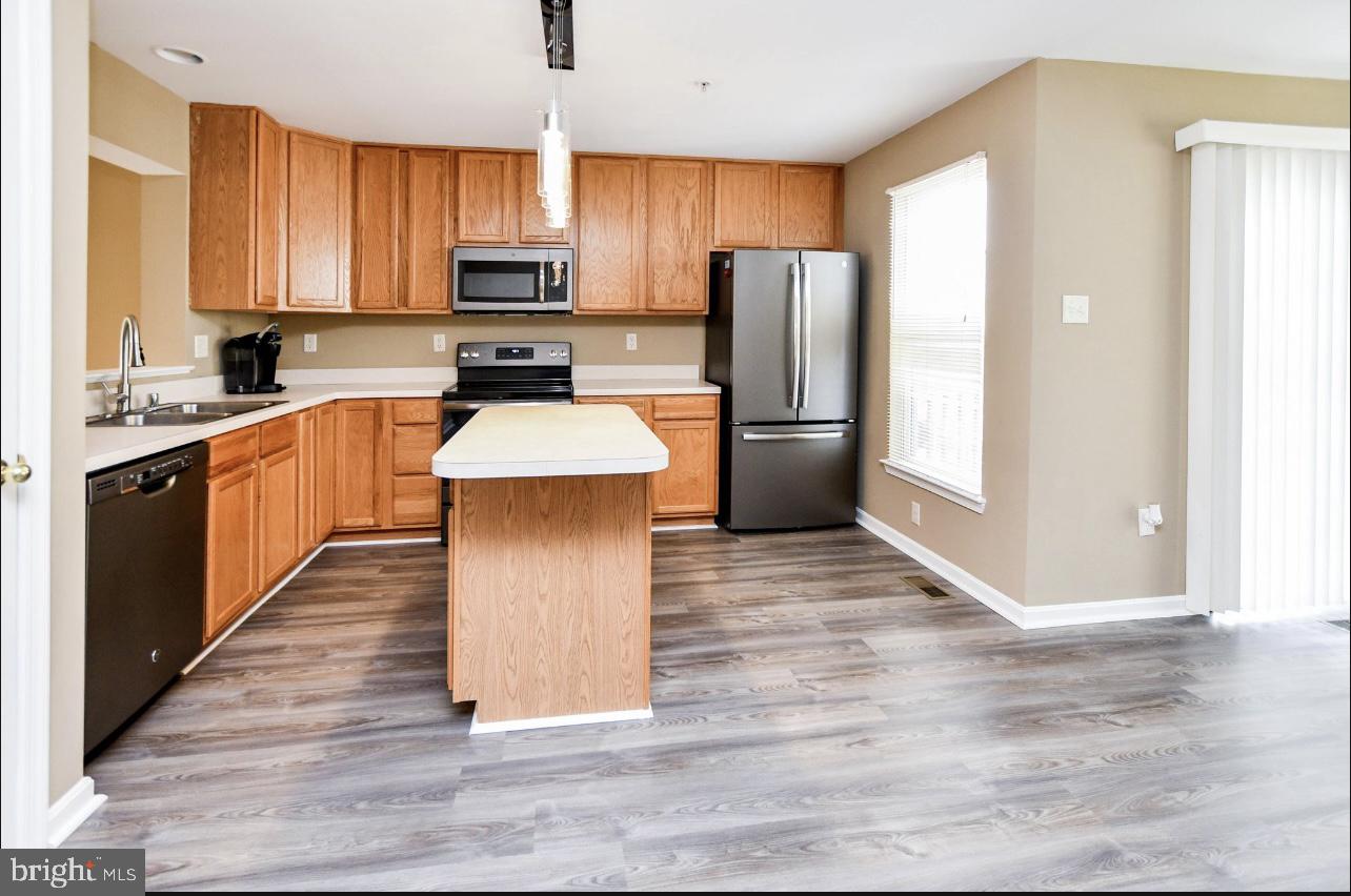 CHARLES CROSSING - Residential