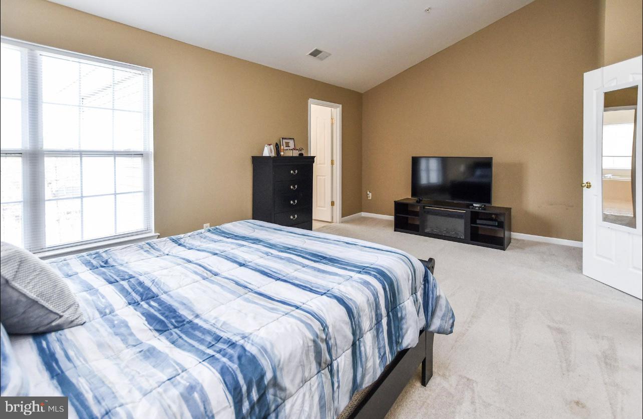 CHARLES CROSSING - Residential