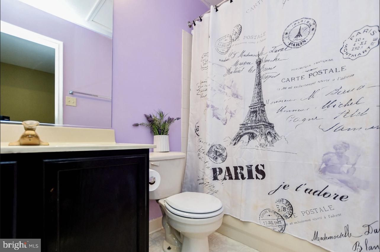 CHARLES CROSSING - Residential