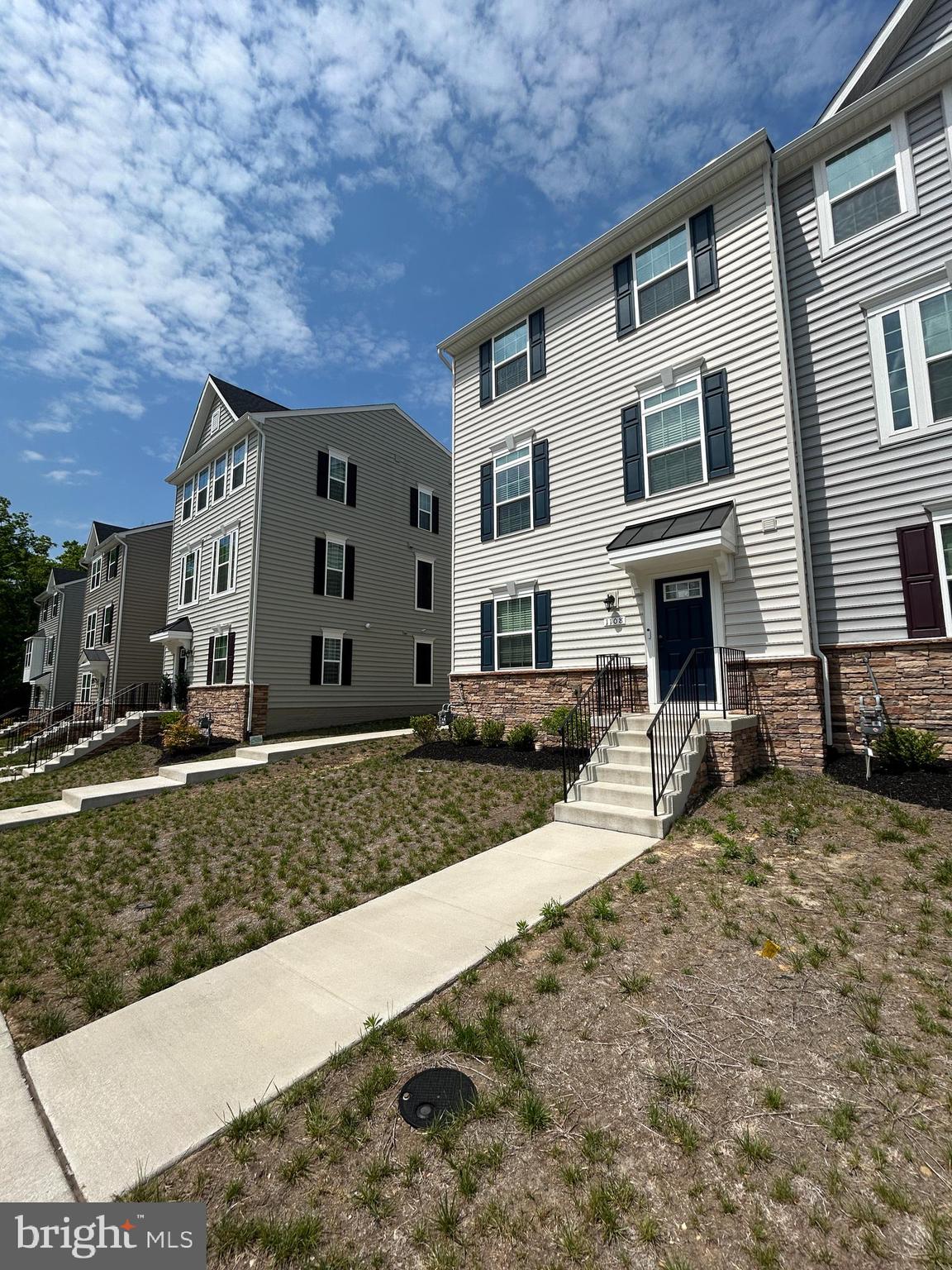 1108 DOVETAIL CIRCLE