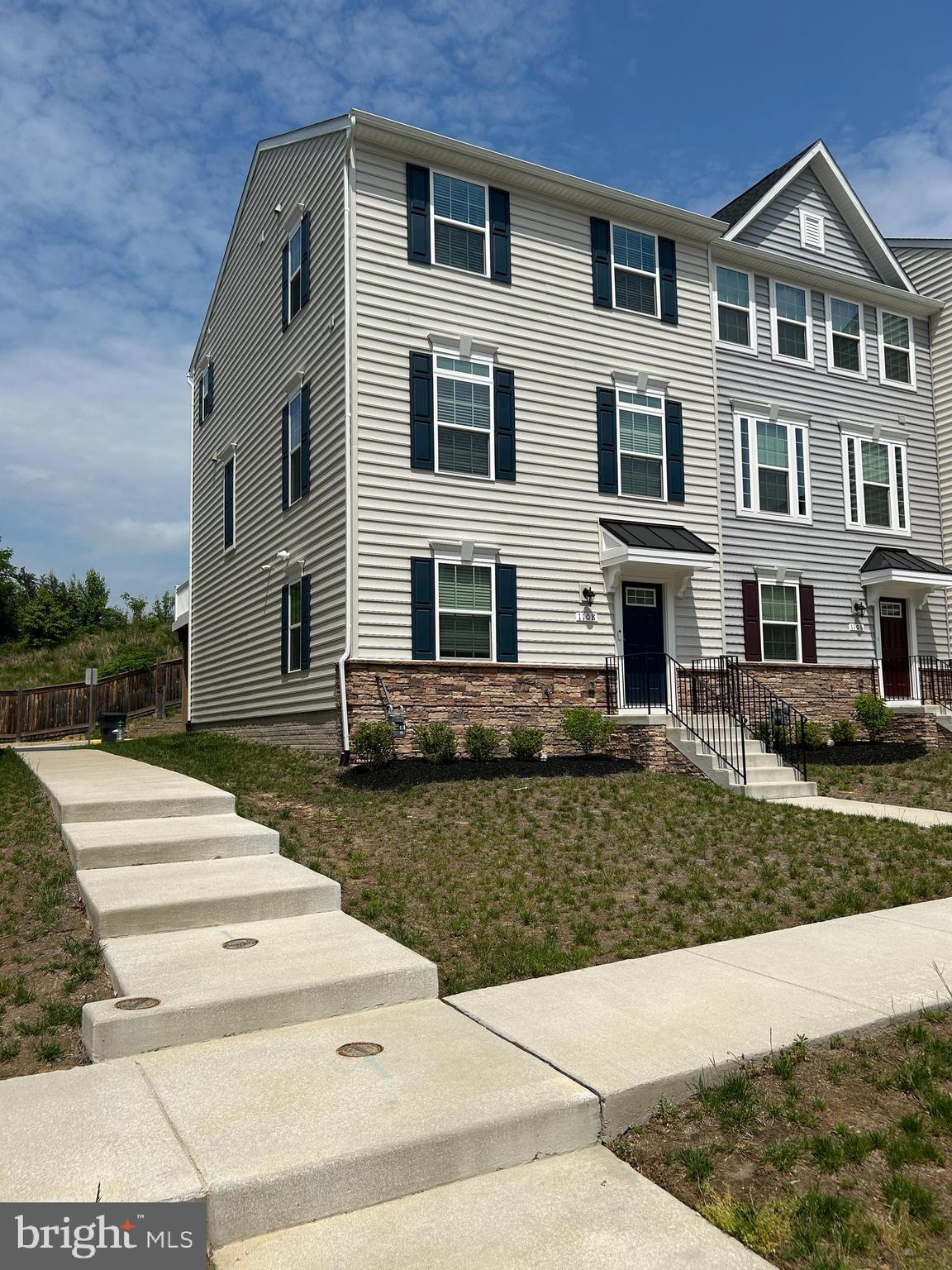 1108 DOVETAIL CIRCLE
