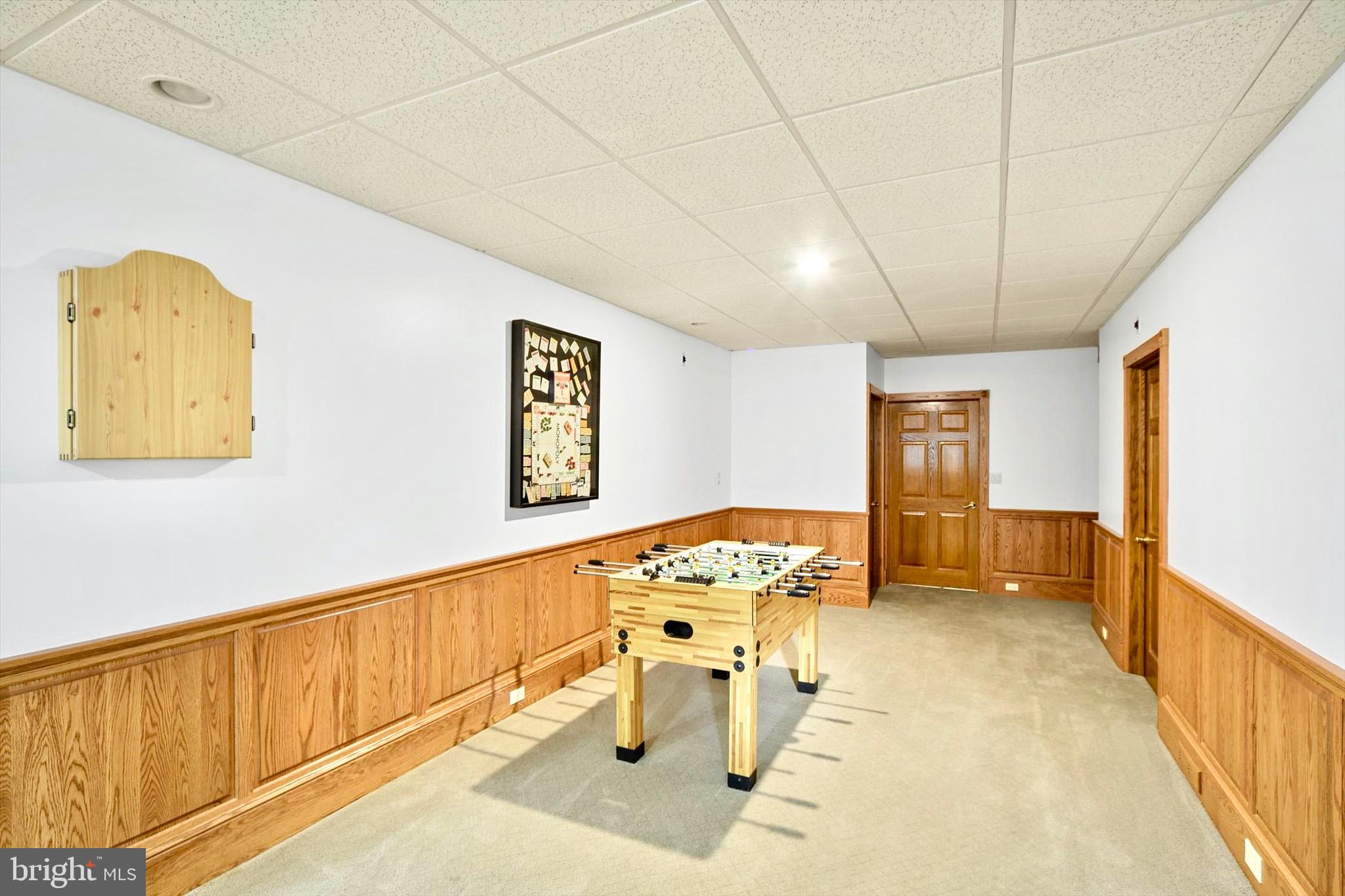 HUNT FIELDS - Residential