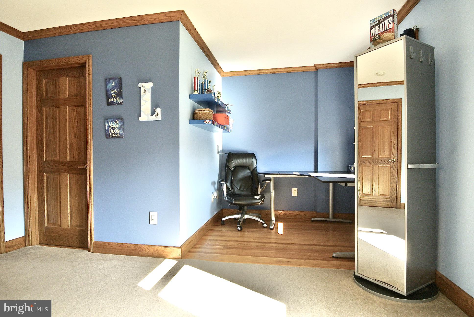 HUNT FIELDS - Residential