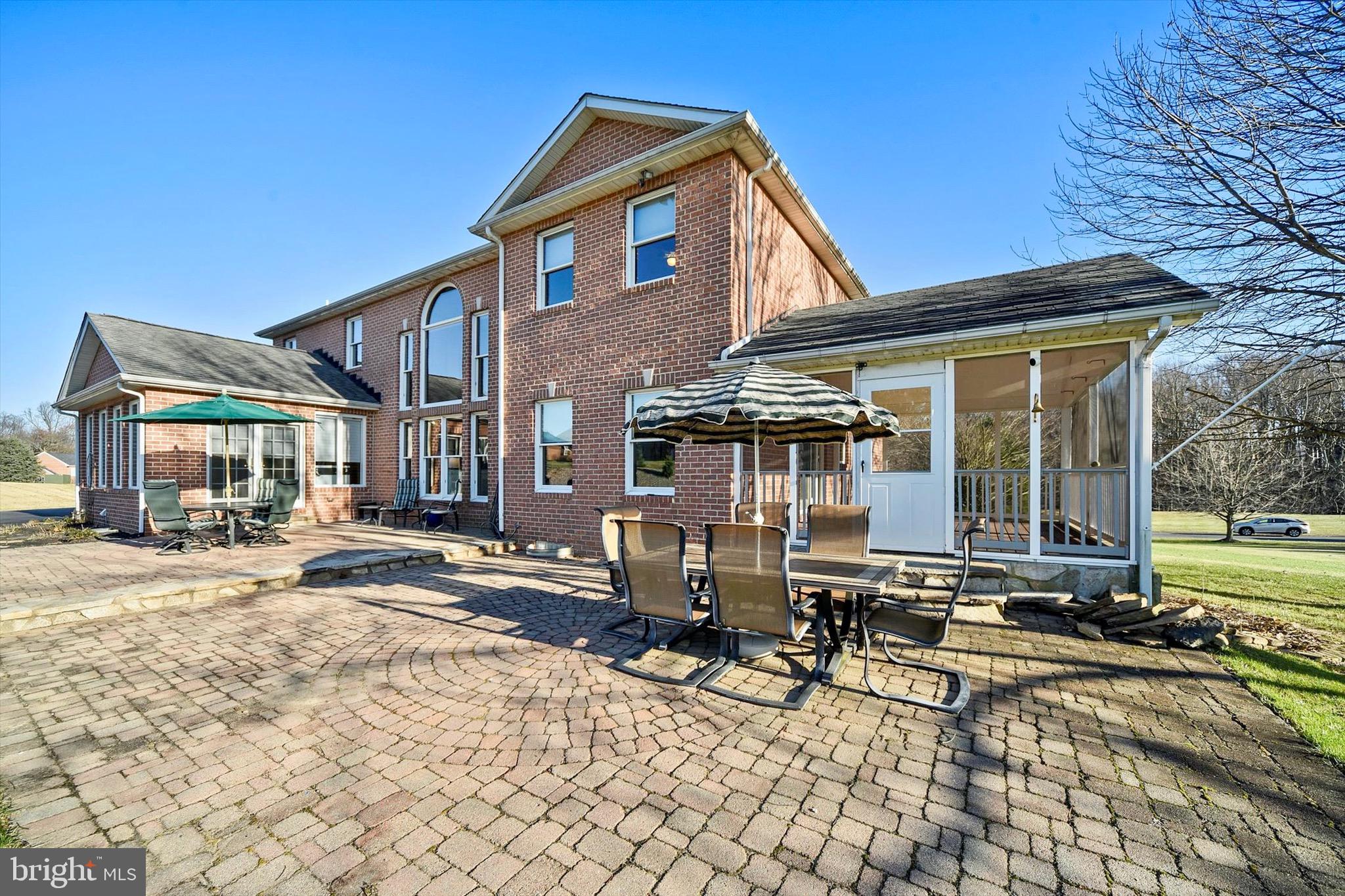 HUNT FIELDS - Residential