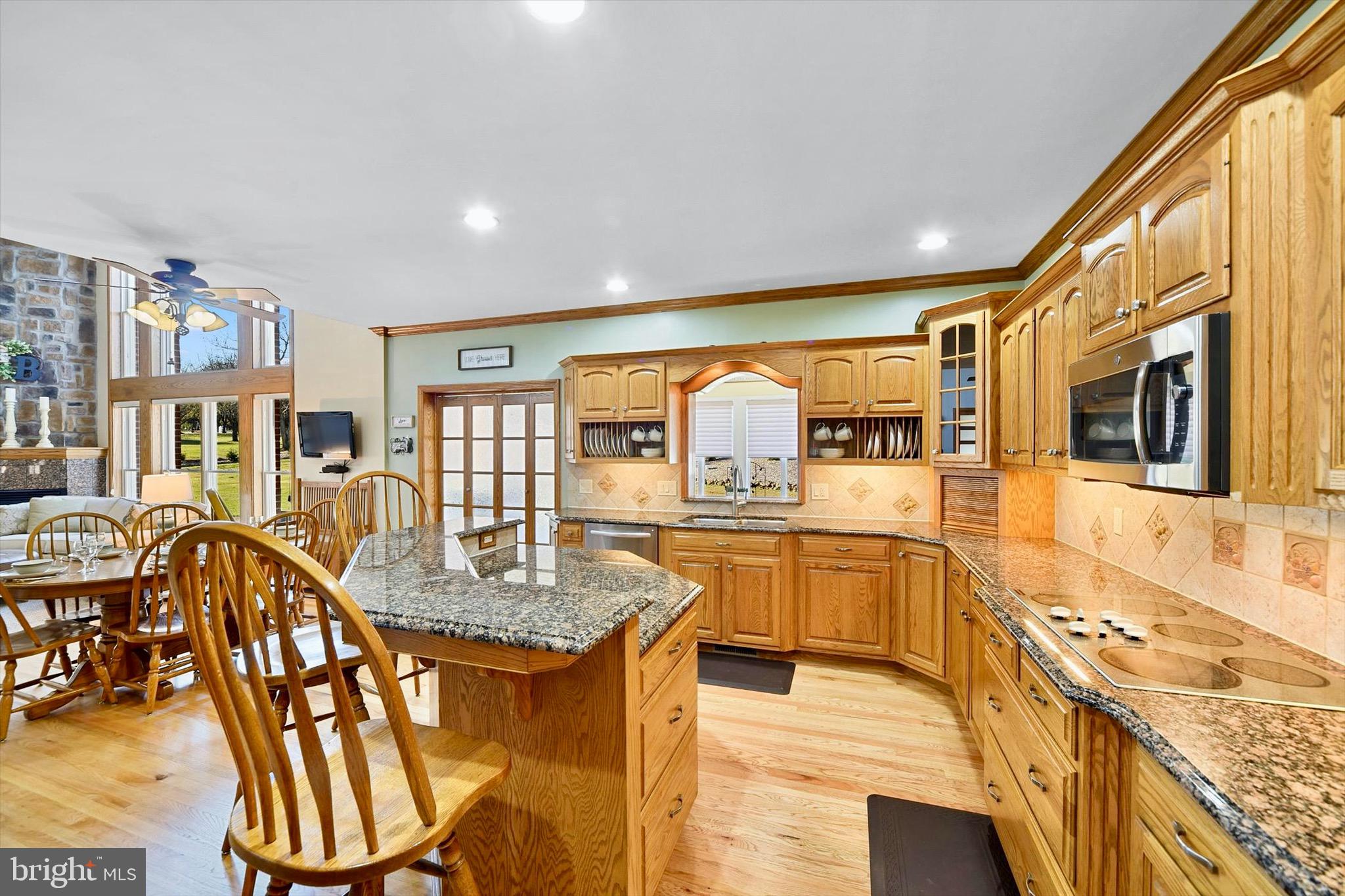 HUNT FIELDS - Residential