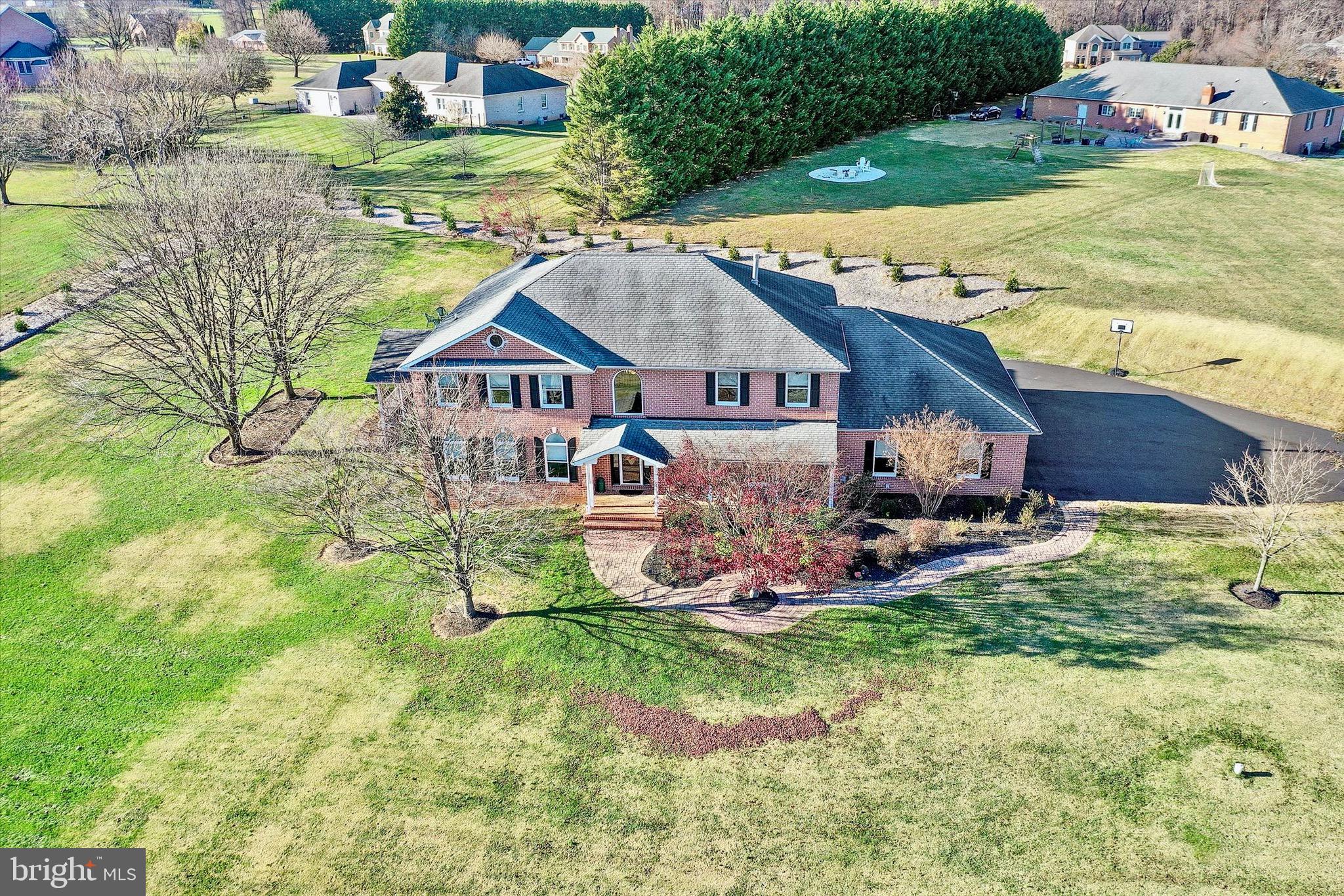 HUNT FIELDS - Residential